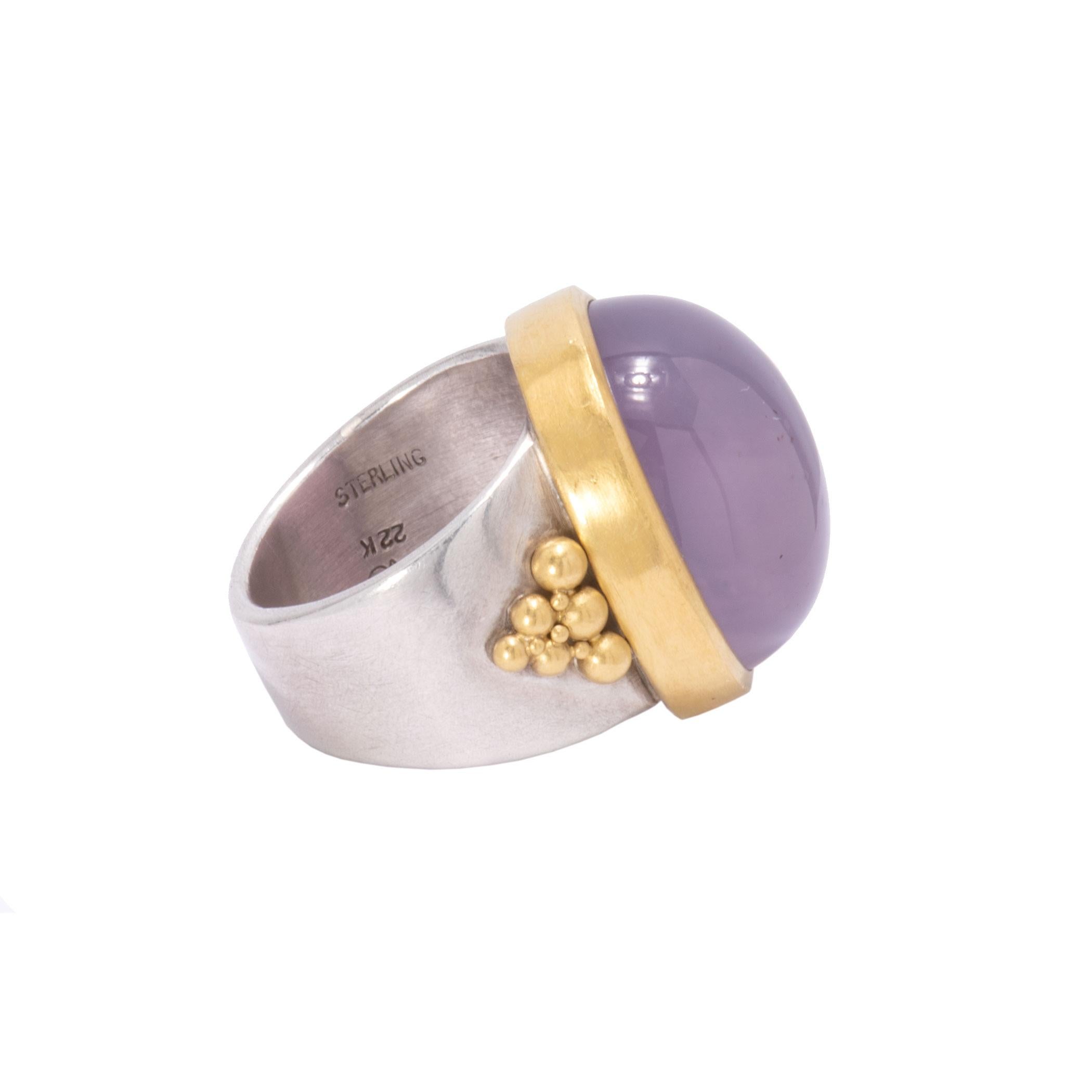 Holly Agate Dome Ring in Sterling Silver and 22 Karat Gold For Sale 4