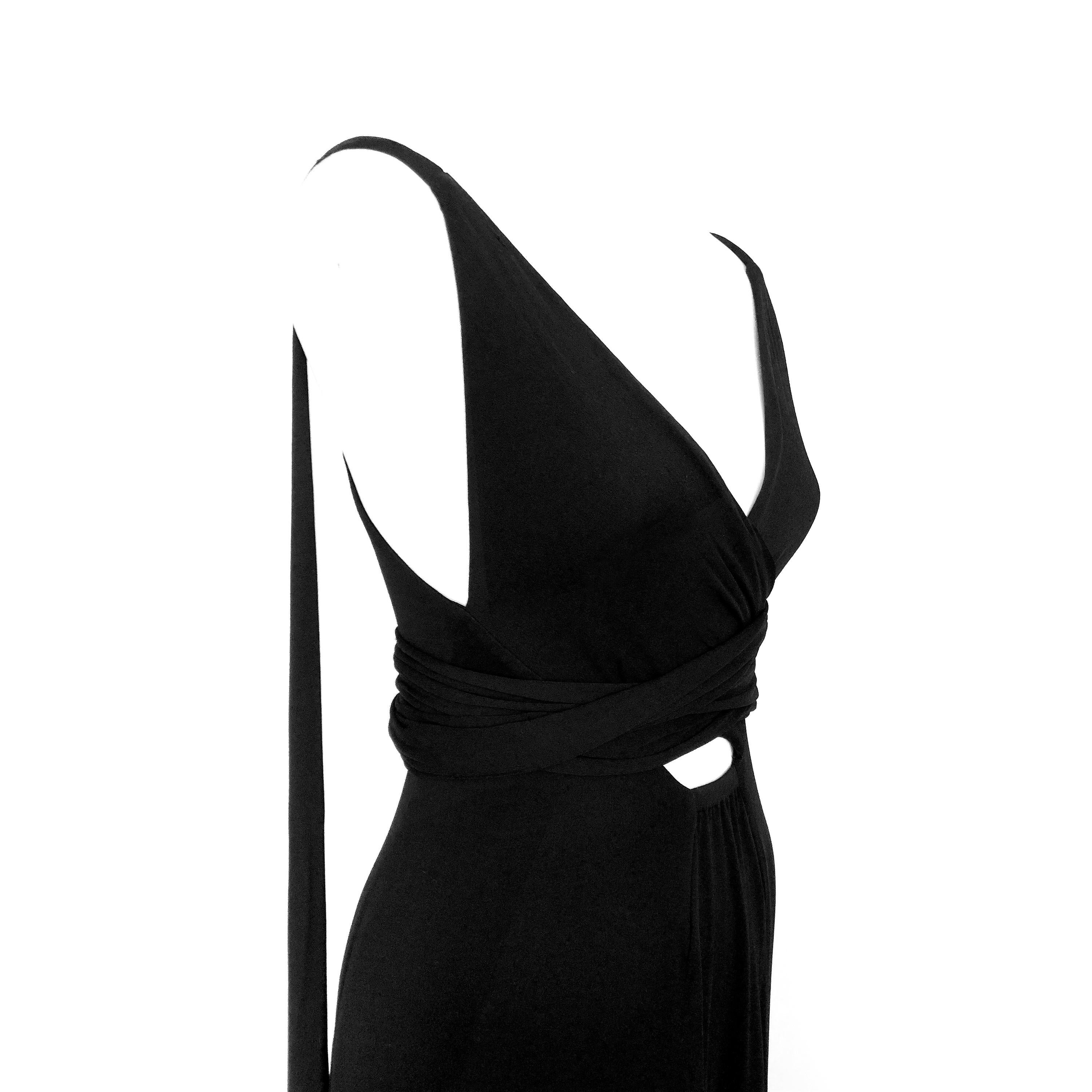 Holly Harp - Años 70 Vintage - Vestido / Bata - Envoltura en el busto + Detalle de tirantes en la espalda en Bastante bueno estado para la venta en KENT, GB