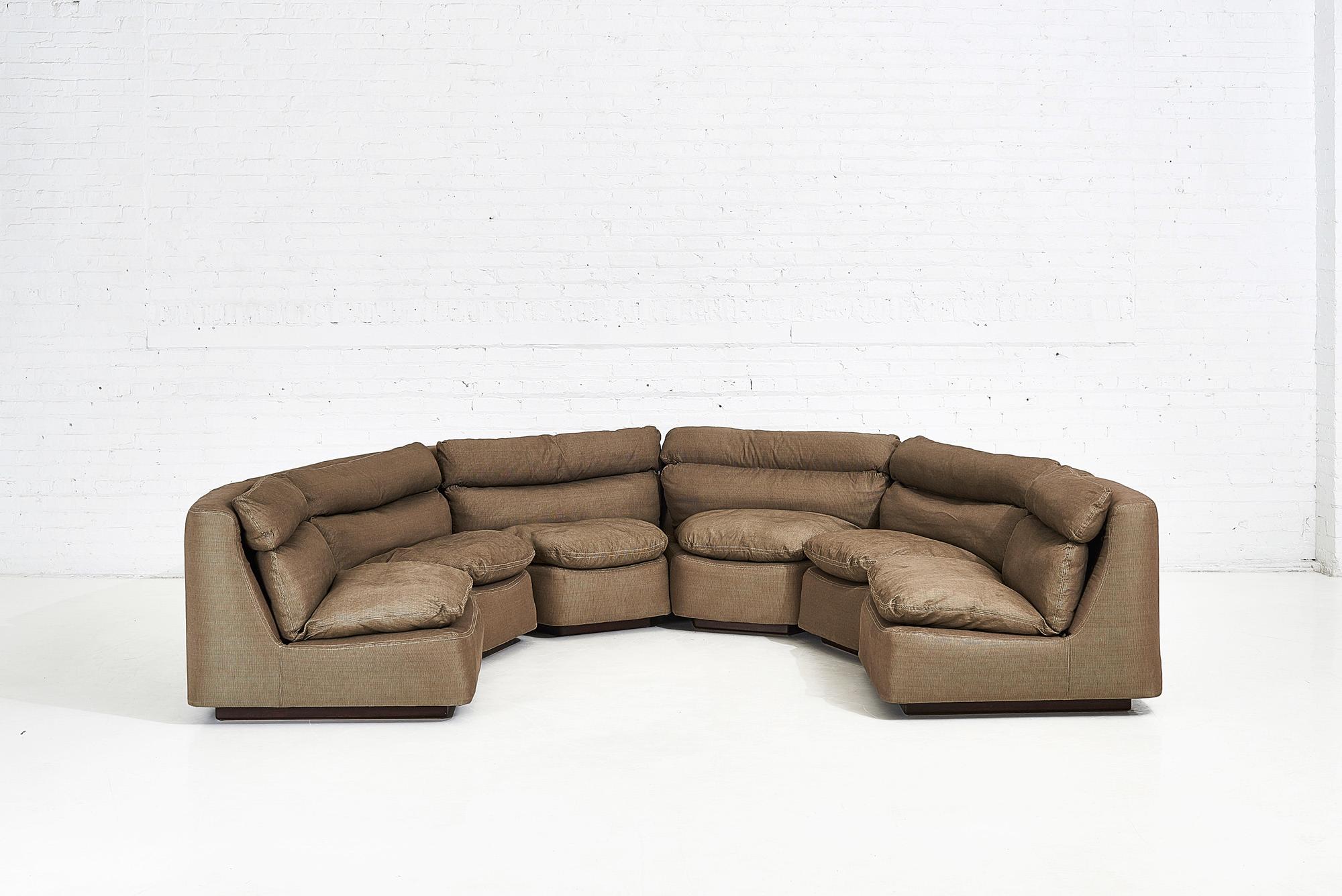 Post-Modern Holly Hunt Curved Modular Sectional, 1990 For Sale