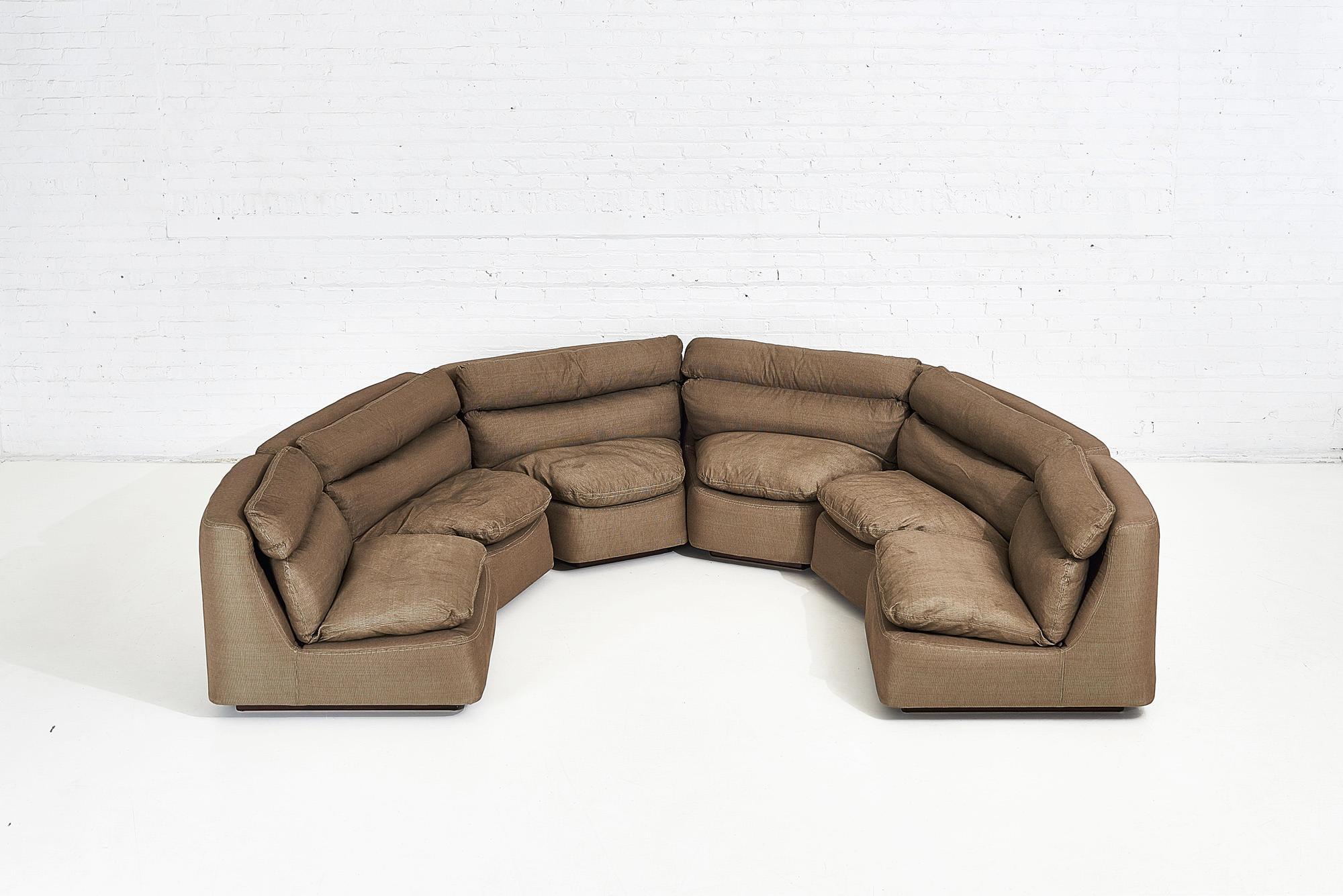 American Holly Hunt Curved Modular Sectional, 1990 For Sale