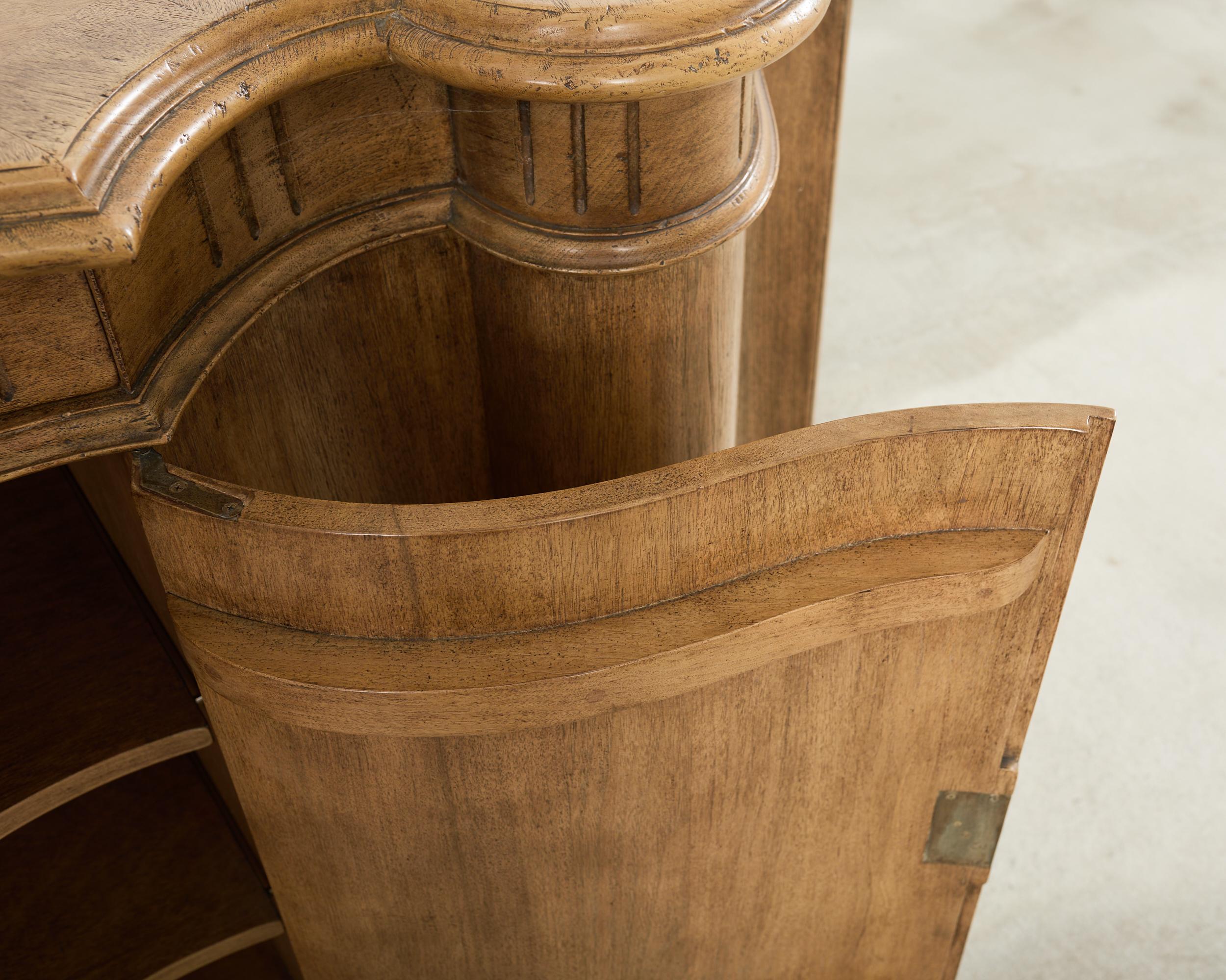 Holly Hunt for Therien Studio Serpentine Sideboard or Buffet For Sale 7
