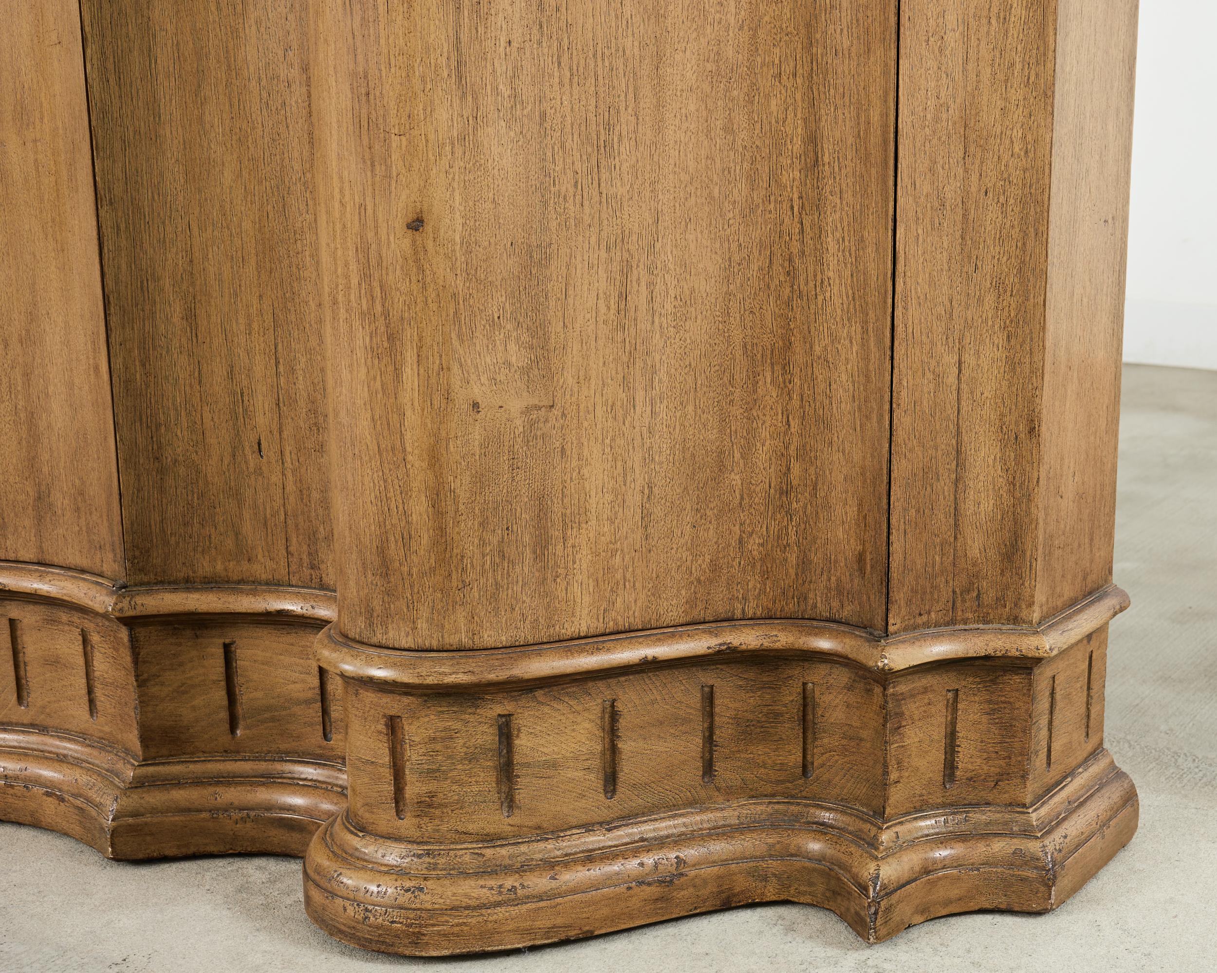 Holly Hunt for Therien Studio Serpentine Sideboard or Buffet For Sale 11