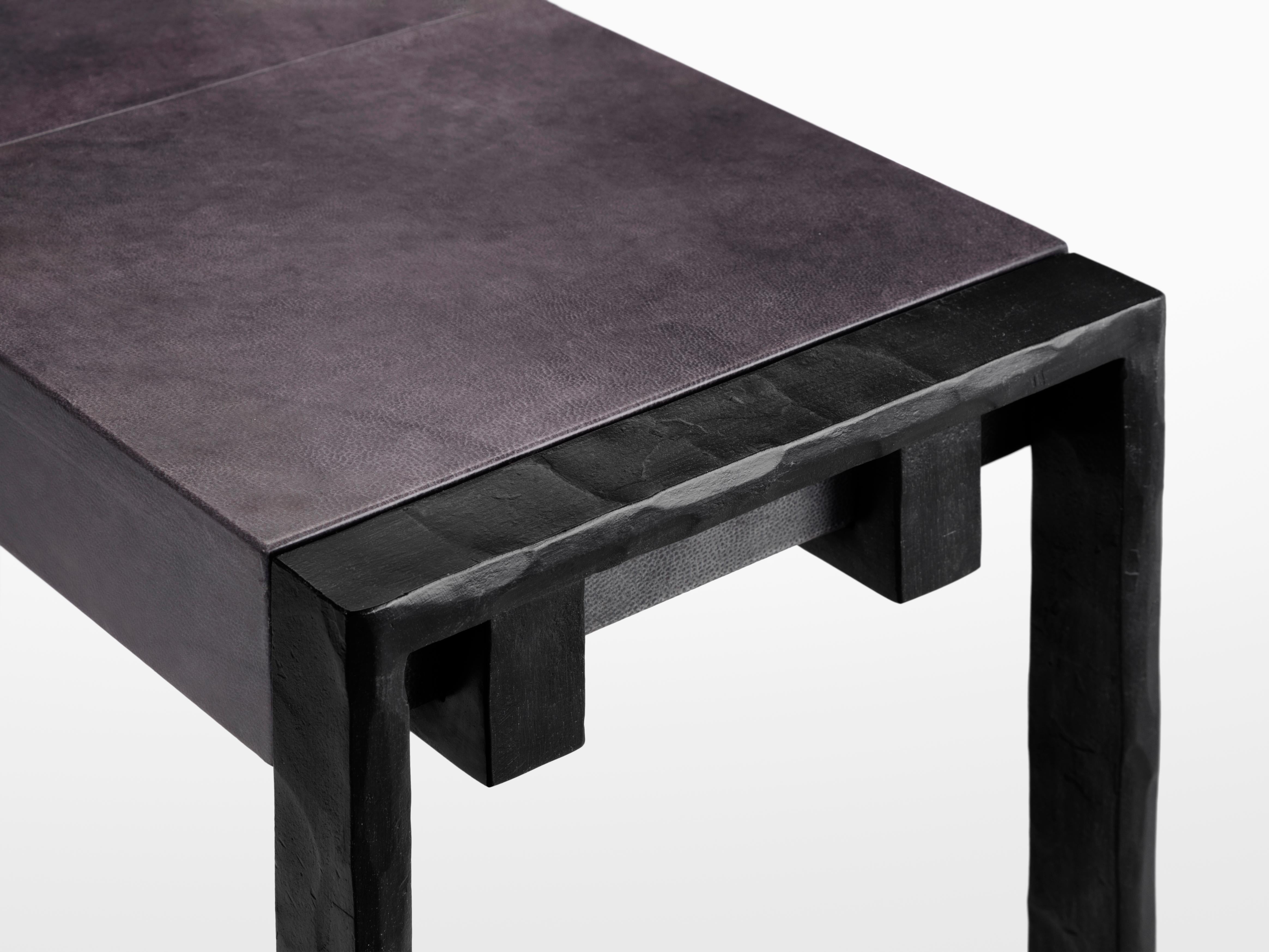 Moderne Table console Hastings de HOLLY HUNT avec finition du plateau en parchemin de baleine et base en métal