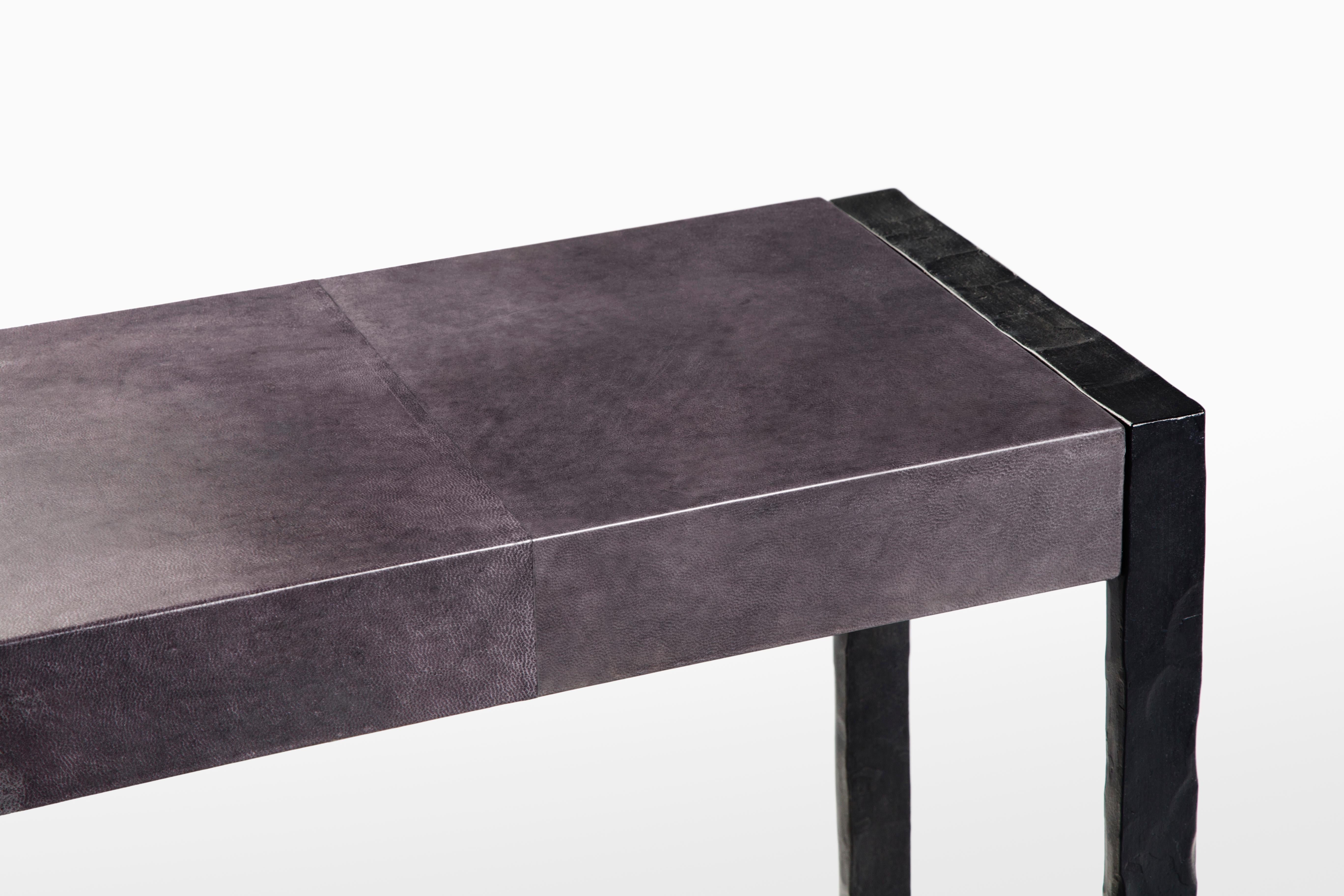 Table console Hastings de HOLLY HUNT avec finition du plateau en parchemin de baleine et base en métal Neuf à Chicago, IL