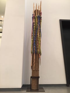 HOLLY HUNT Tótem de cazador de madera, algodón y cuerda de Christian Astuguevieille