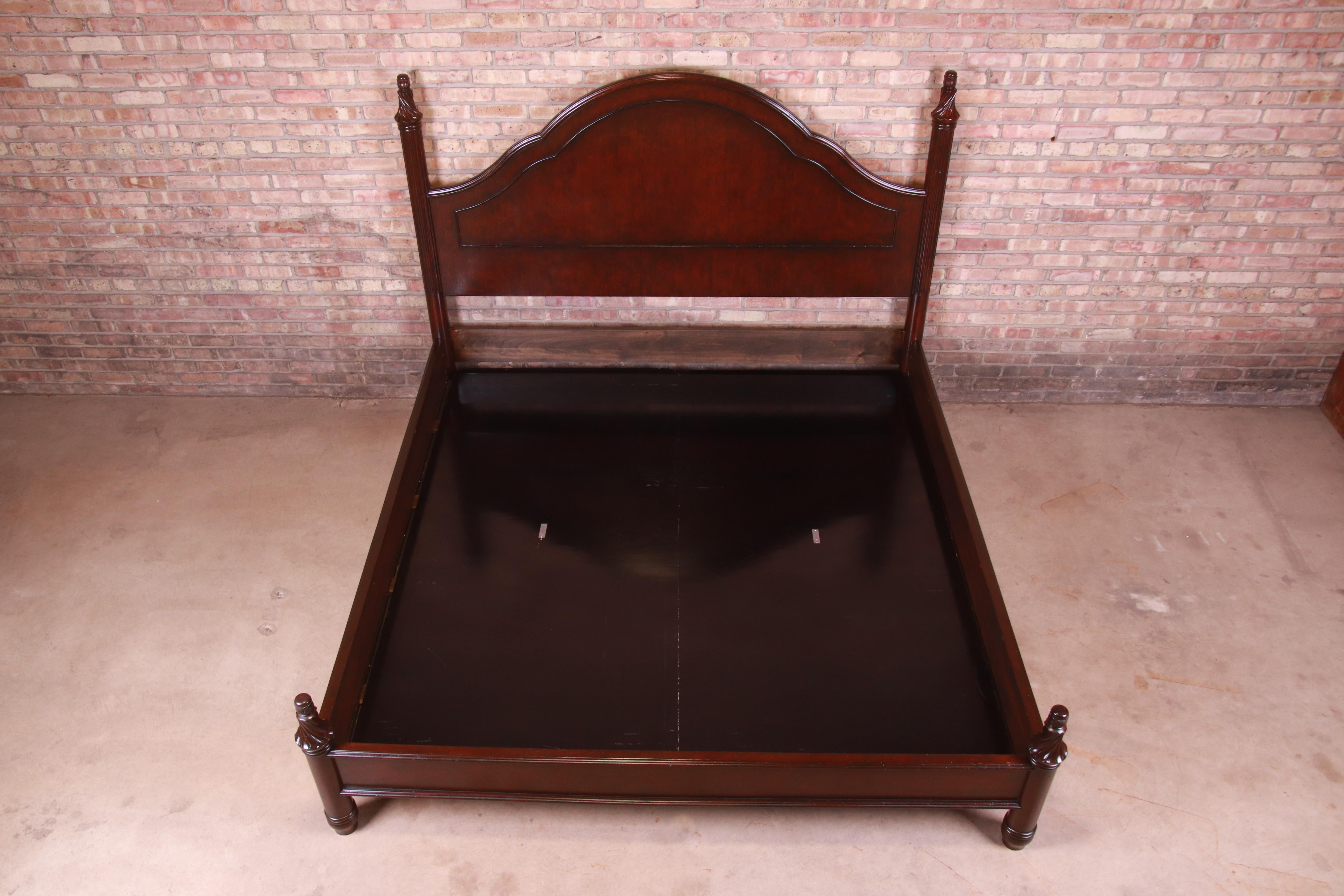 Holly Hunt Modern Carved Mahogany King Size Poster Bed 7