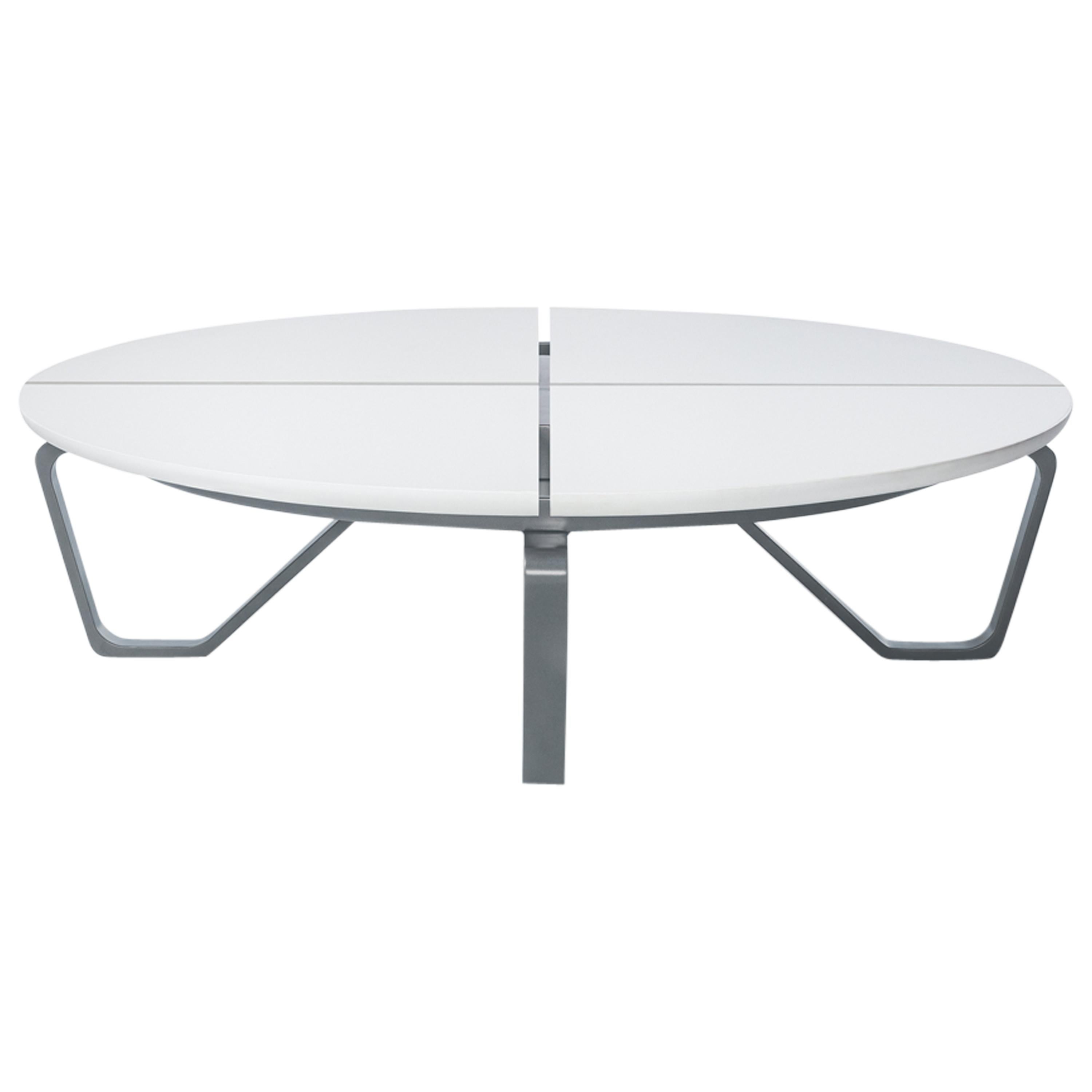 HOLLY HUNT Outdoor Meduse Round Cocktail Table in Oyster Metal & Pure White Top
