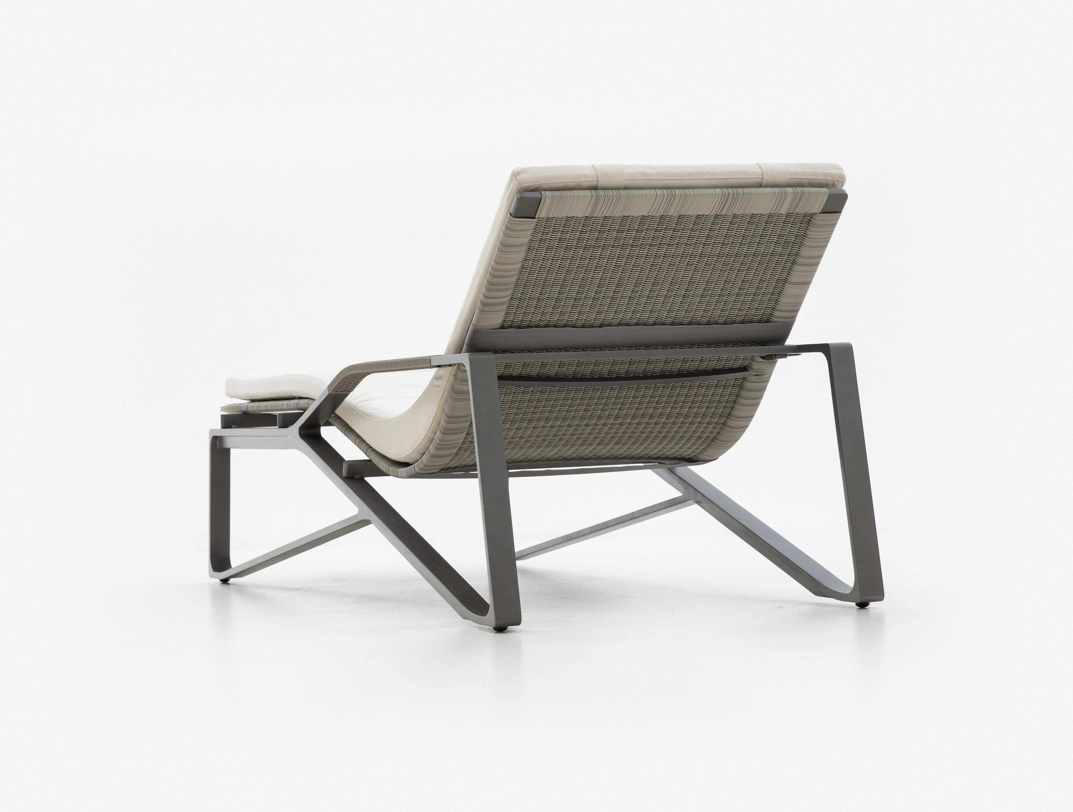 Modern HOLLY HUNT Outdoor Moray Chaise with Oyster Base Finish and Sand Color Canvas