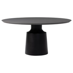HOLLY HUNT Table de salle à manger d'extérieur Peso:: base Abyss Black & Dessus gris cobalt