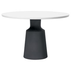 HOLLY HUNT Outdoor Peso Dining Table in Black Abyss Base & Pure White Top