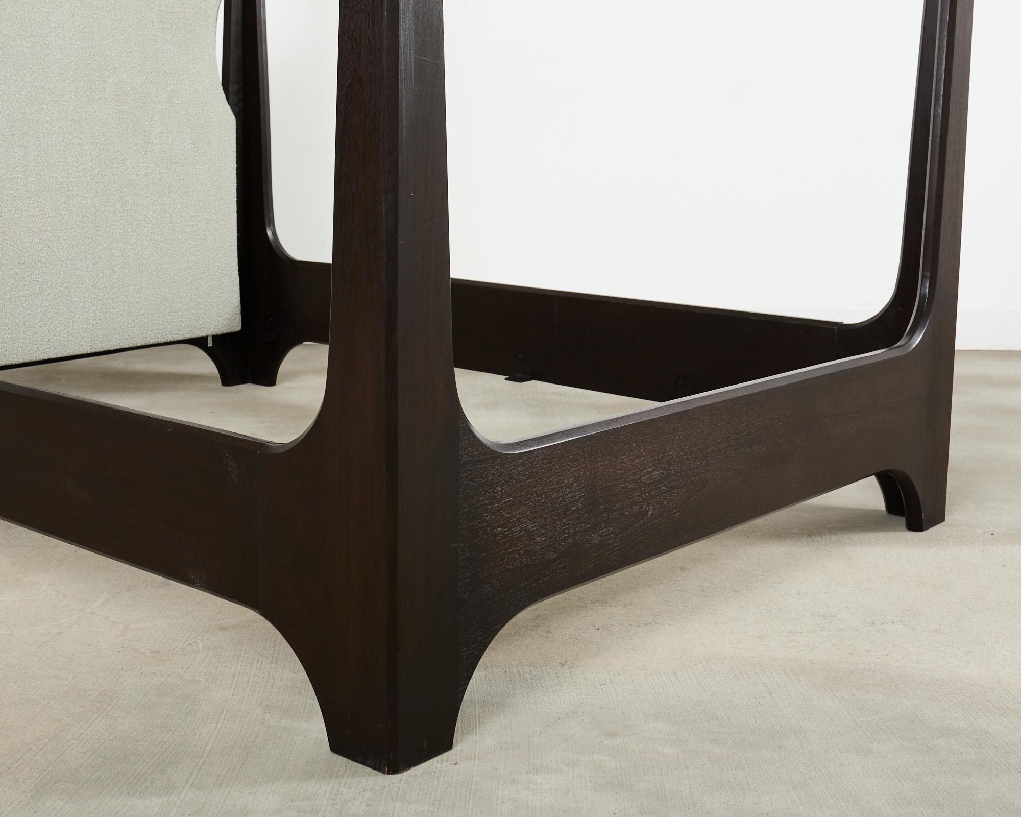 Holly Hunt Sorraia Queen Size Walnut Canopy Bed For Sale 2