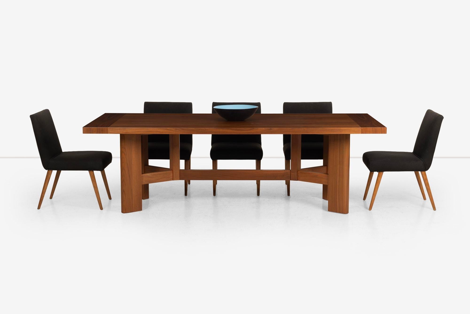 Américain HOLLY HUNT Table de salle à manger en noyer 2010 c. en vente