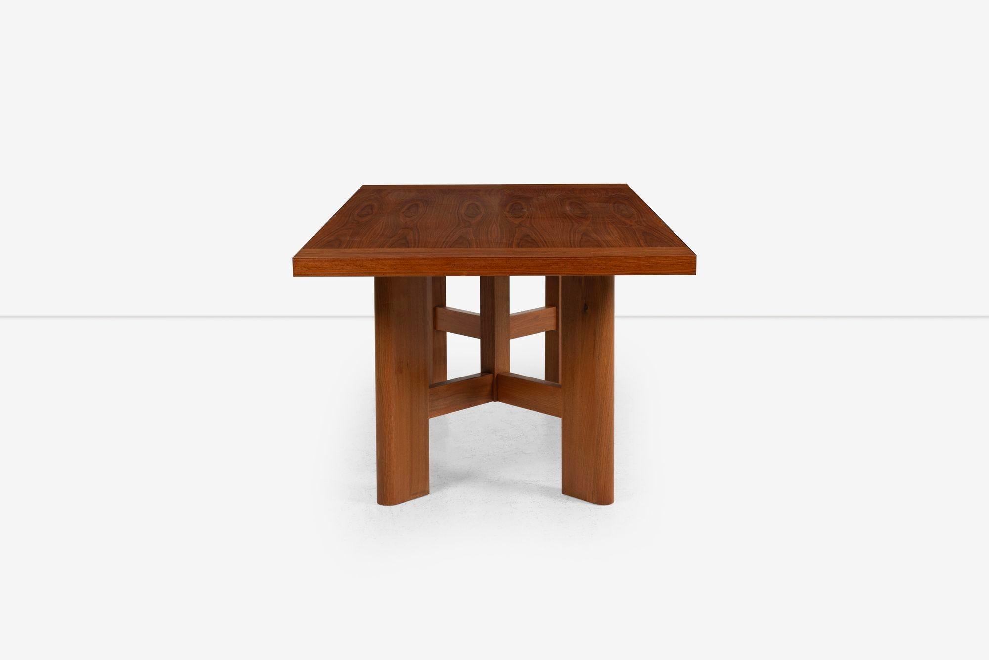 HOLLY HUNT Table de salle à manger en noyer 2010 c. en vente 2