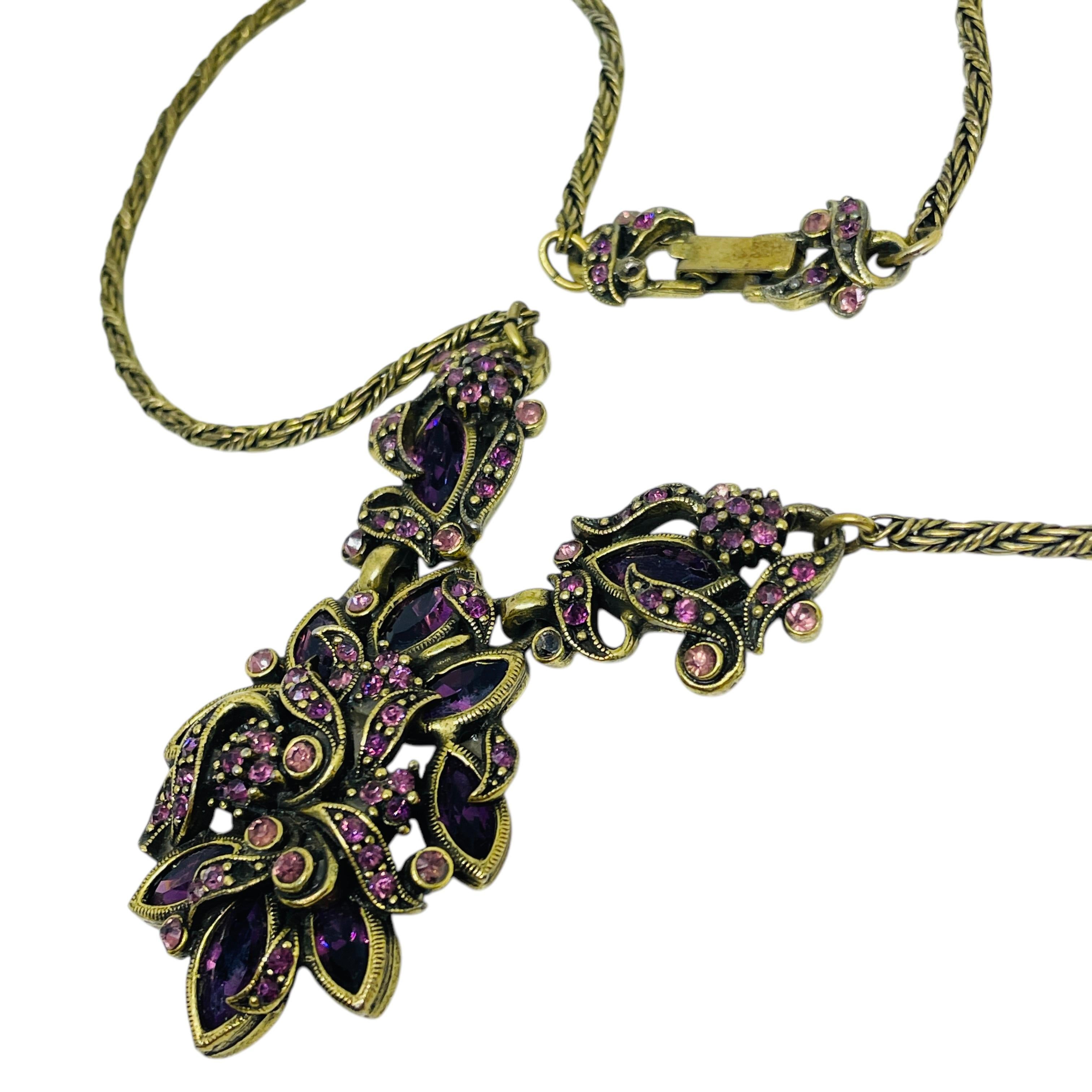 HOLLYCRAFT signiert Vintage Gold Ton Amethyst Strass Halskette Ohrringe Set im Zustand „Gut“ im Angebot in Palos Hills, IL