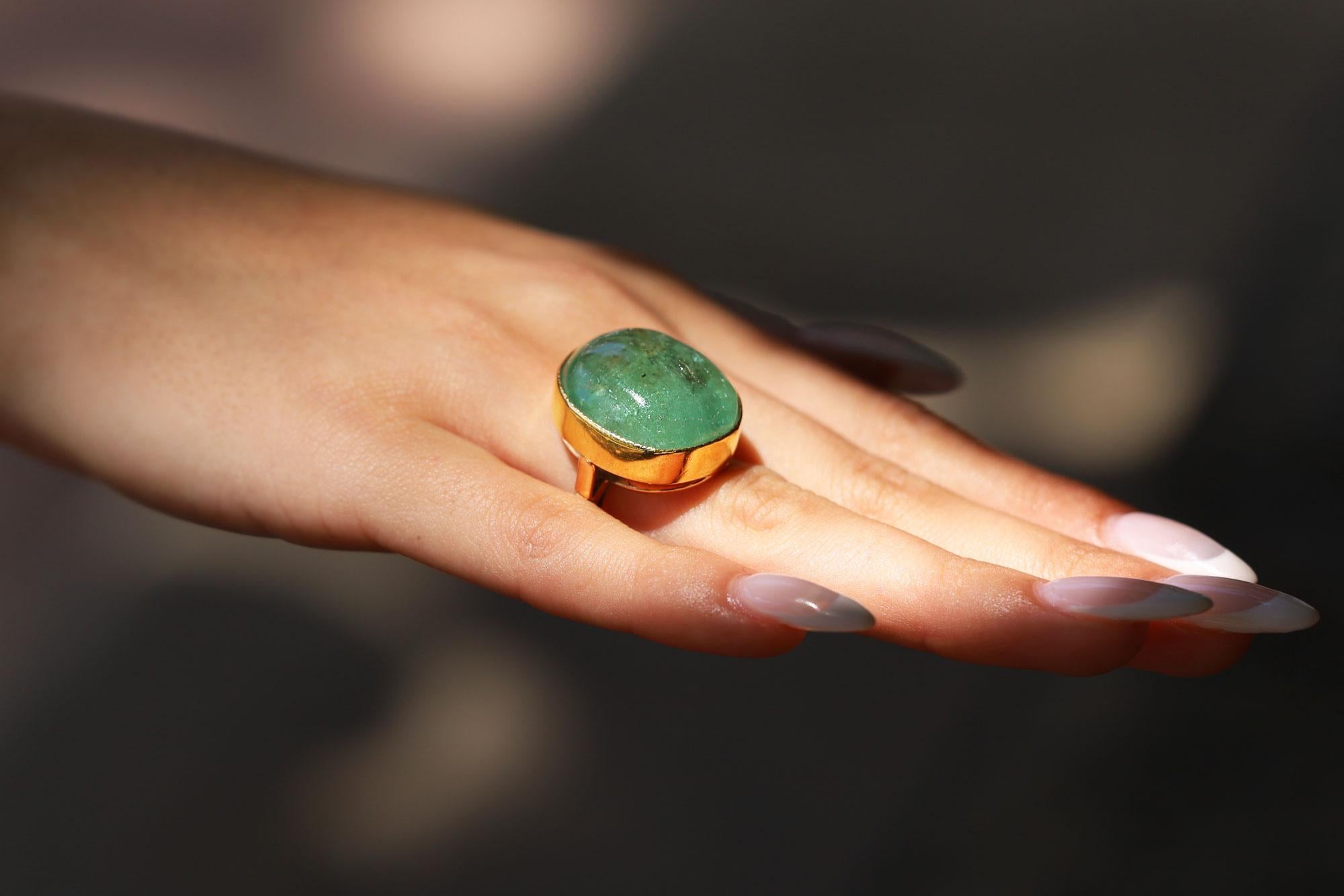 Robert Mitchum, acteur d'Hollywood, bague cocktail vintage de succession en béryl vert 33 carats Bon état à Santa Barbara, CA