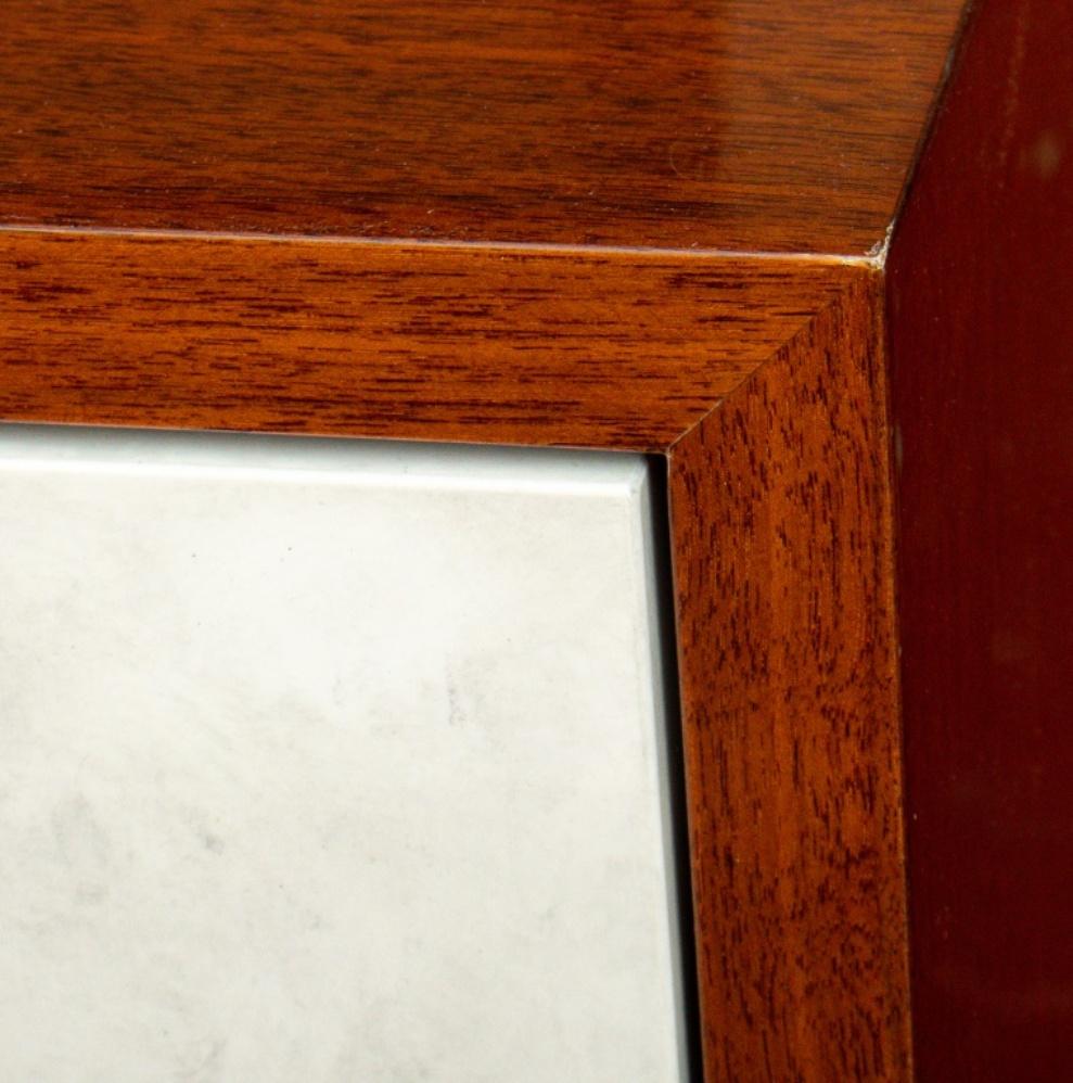 Hollywood Glam Dresser Vanity Table 1