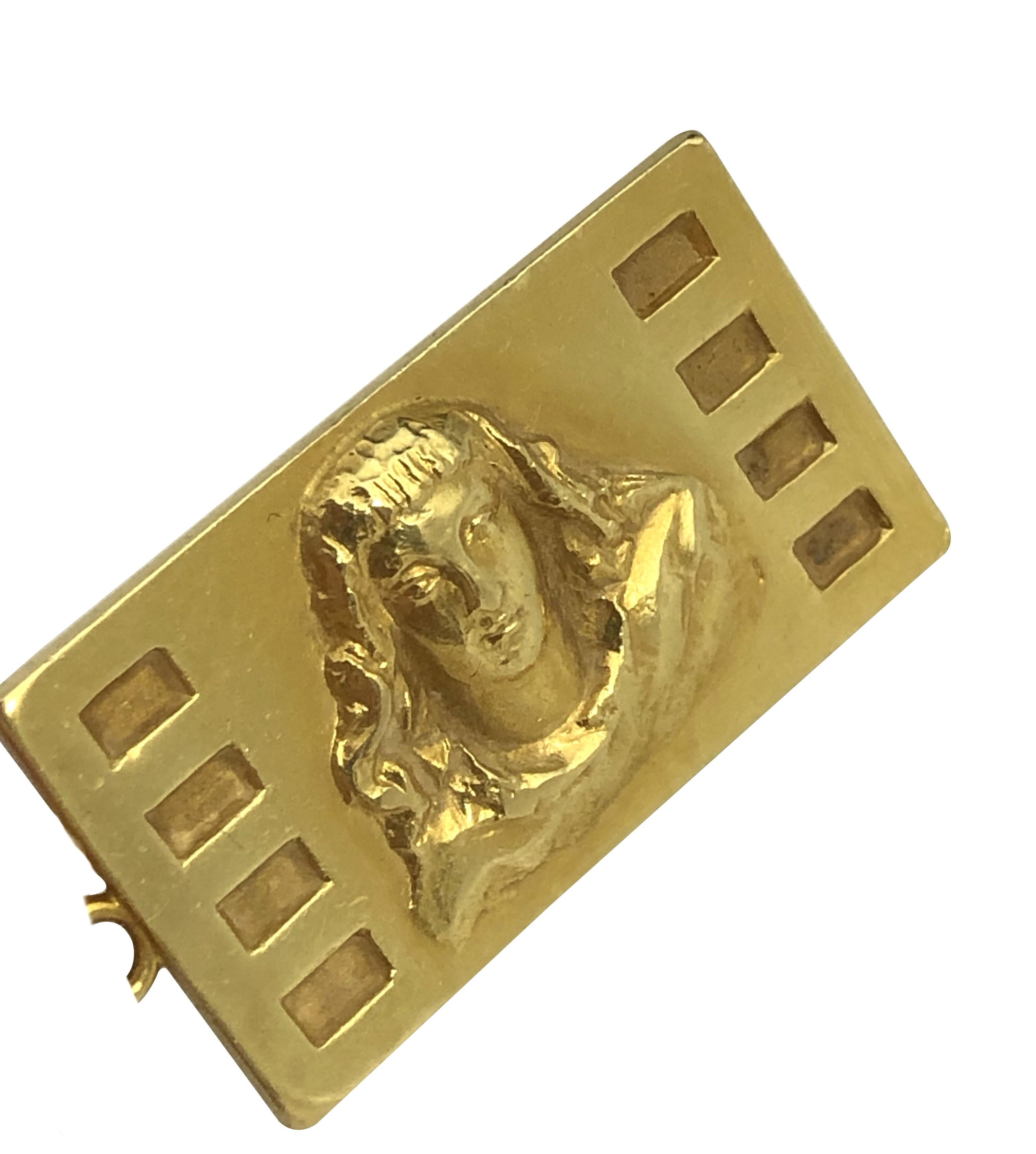 Ciondolo con premio di presentazione del cinema francese in oro dell'icona di Hollywood Gloria Swanson in vendita 1