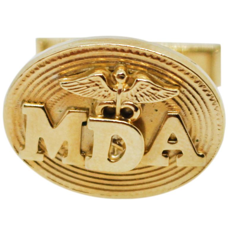 Hollywood Icon Jerry Lewis Owned and Worn Gold Tone MDA Telethon Cufflinks In Excellent Condition In Chicago, IL