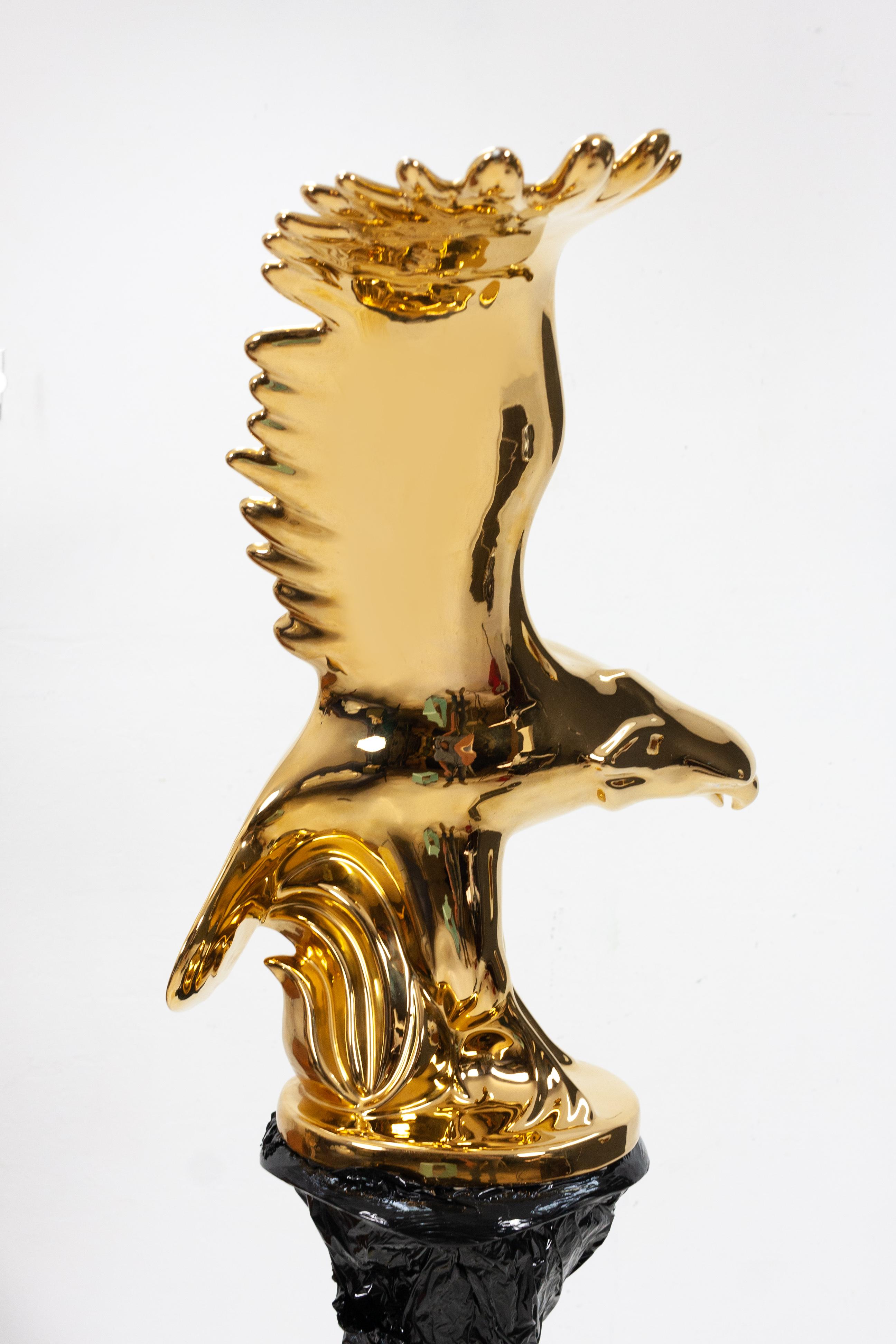 Hollywood Regency 24-Carat Gold Porcelain Eagle, Italy, 1980s 5