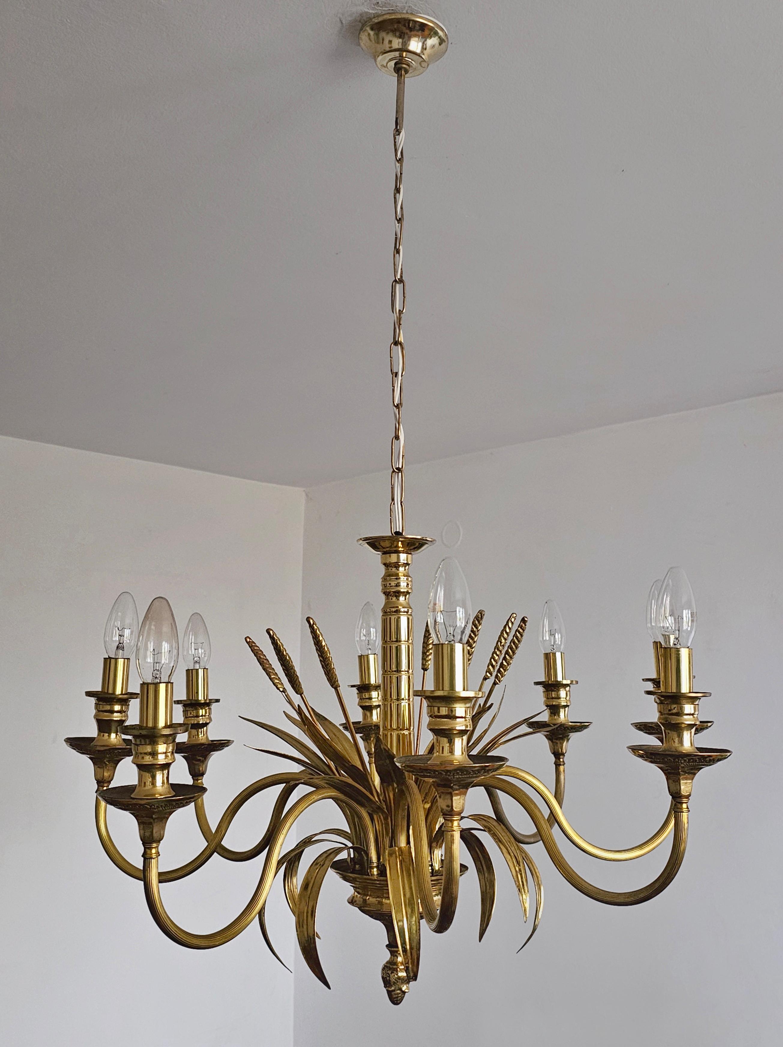 Hollywood Regency 8 Arm Golden Chandelier with Ears of Wheat, France 1970s In Good Condition For Sale In Beograd, RS