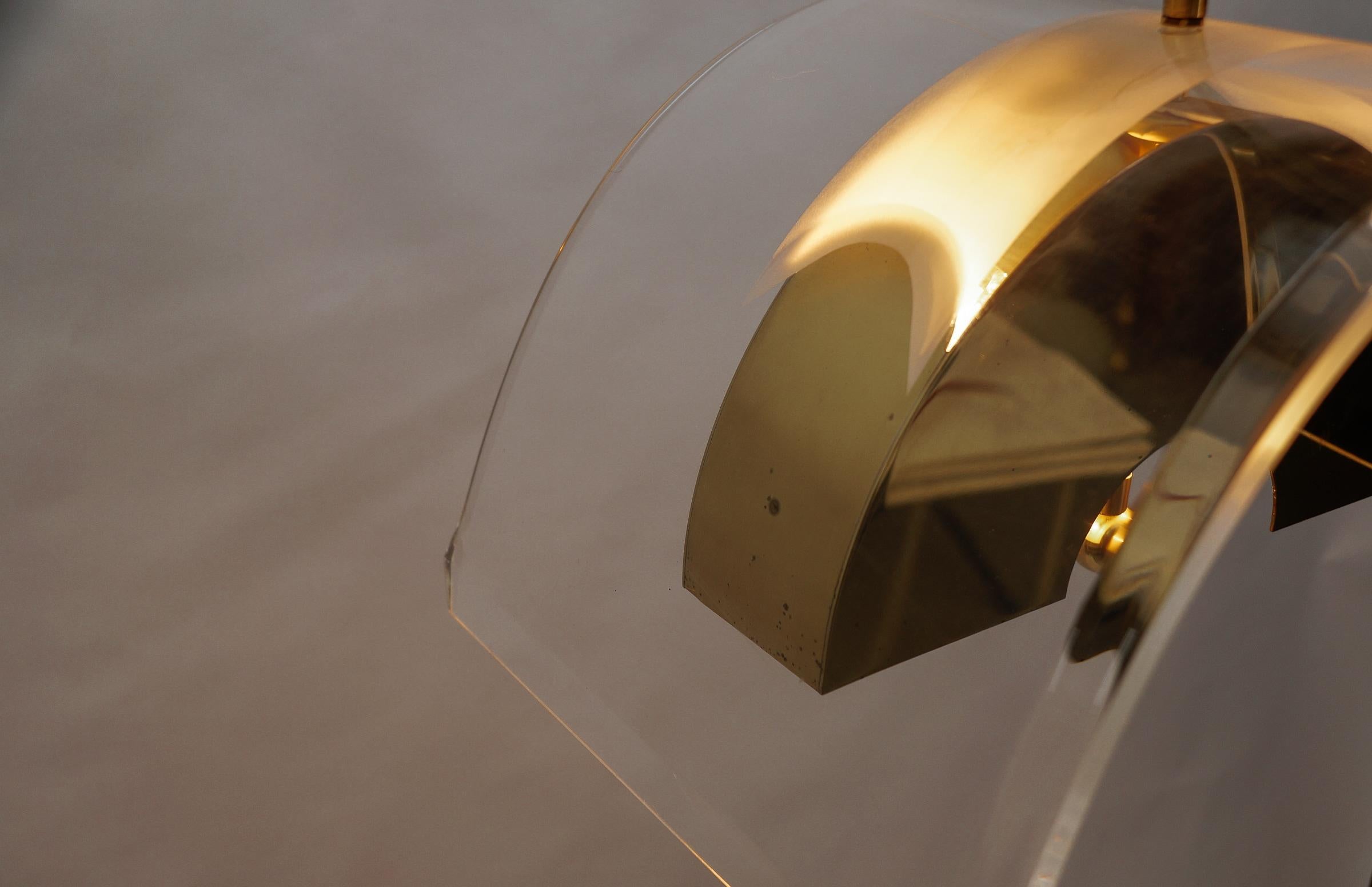 Lampada da soffitto in acrilico Hollywood Regency, Italia, anni '70 in vendita 5