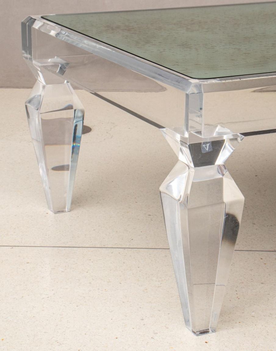 Hollywood Regency Acrylic & Mirrored Coffee Table For Sale 2
