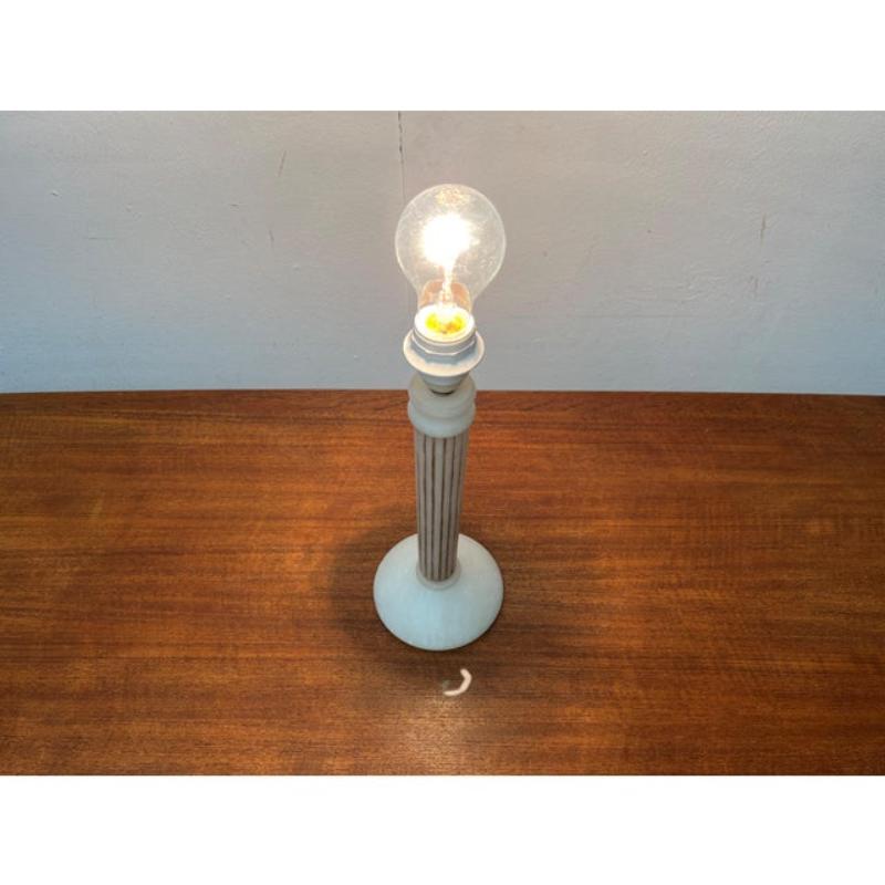 20th Century Hollywood Regency Alabaster Table Lamp For Sale