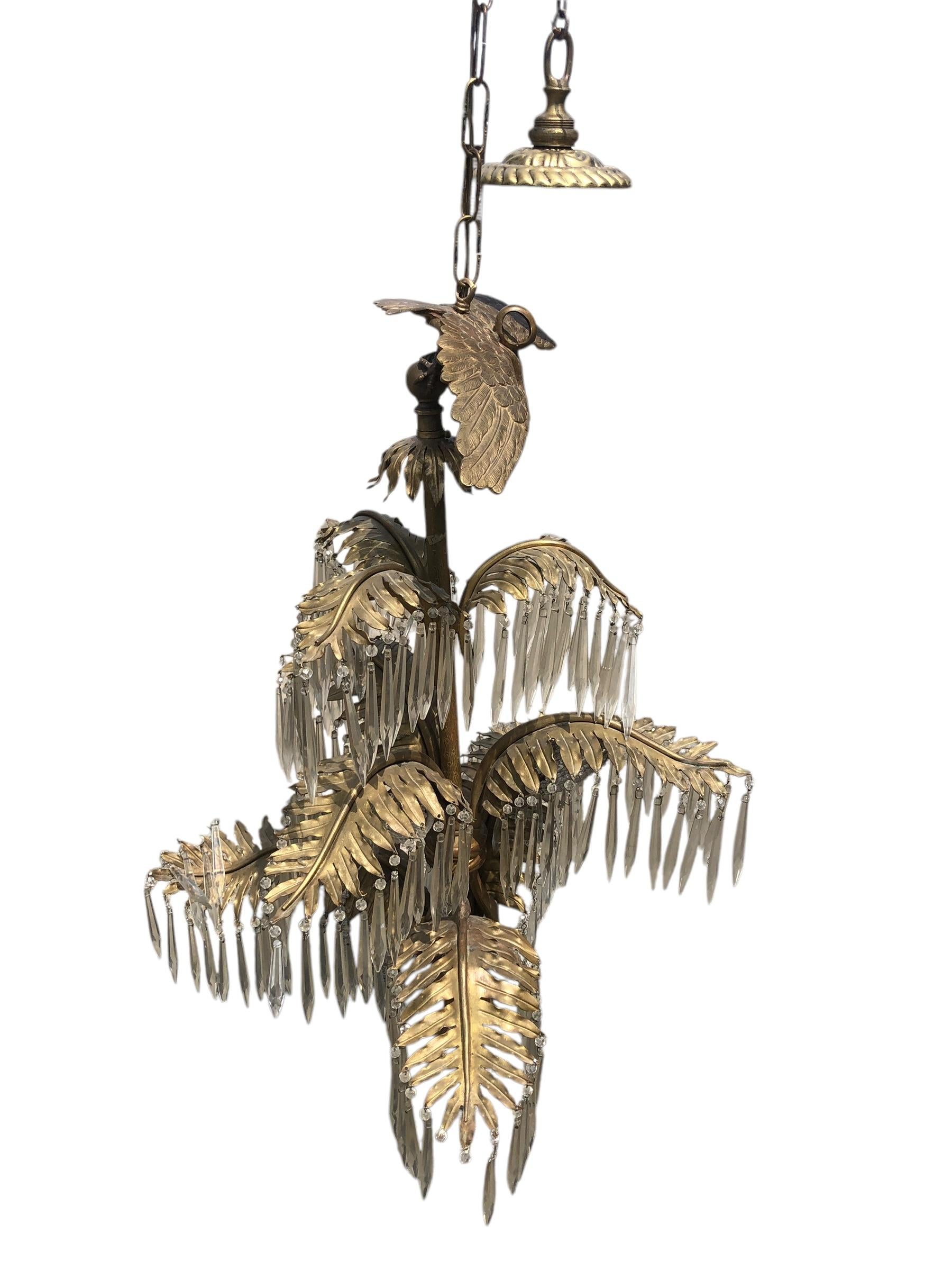 Bronze Lustre français ancien de style Hollywood Regency en bronze doré et cristal en vente
