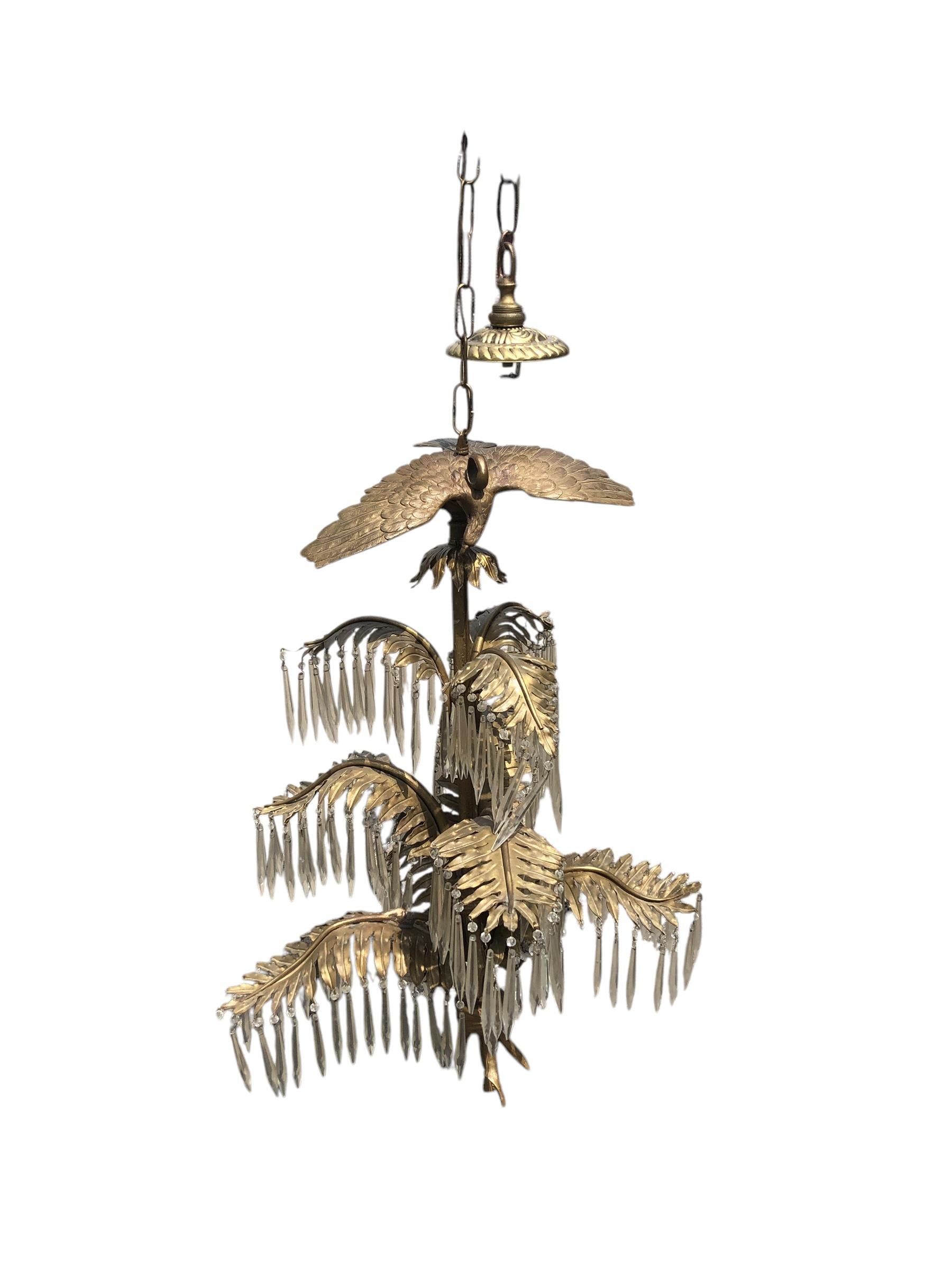 Lustre français ancien de style Hollywood Regency en bronze doré et cristal en vente 1