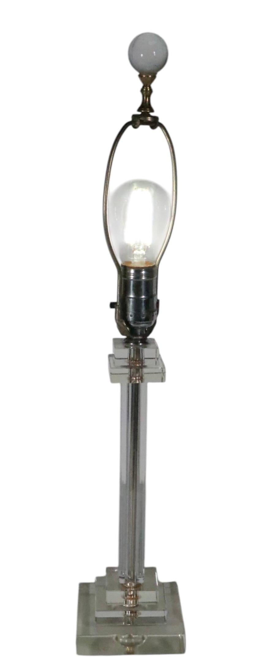 Boudoir a colonna in vetro Art Deco Hollywood Regency  Lampada in vendita 4
