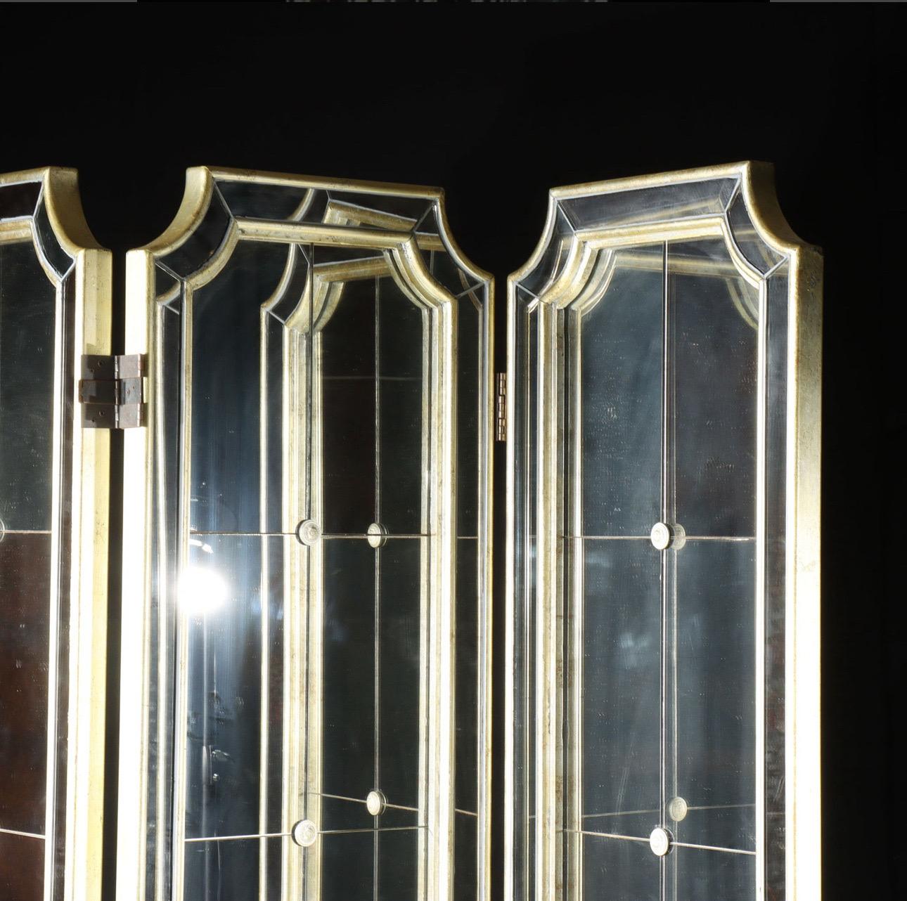 Américain Paravent Art Déco Hollywood Regency à 3 panneaux miroir en vente