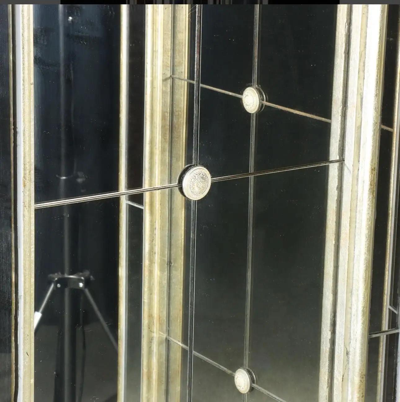 Hollywood Regency Art Deco Mirrored 3 Panel Folding Screen (20. Jahrhundert) im Angebot