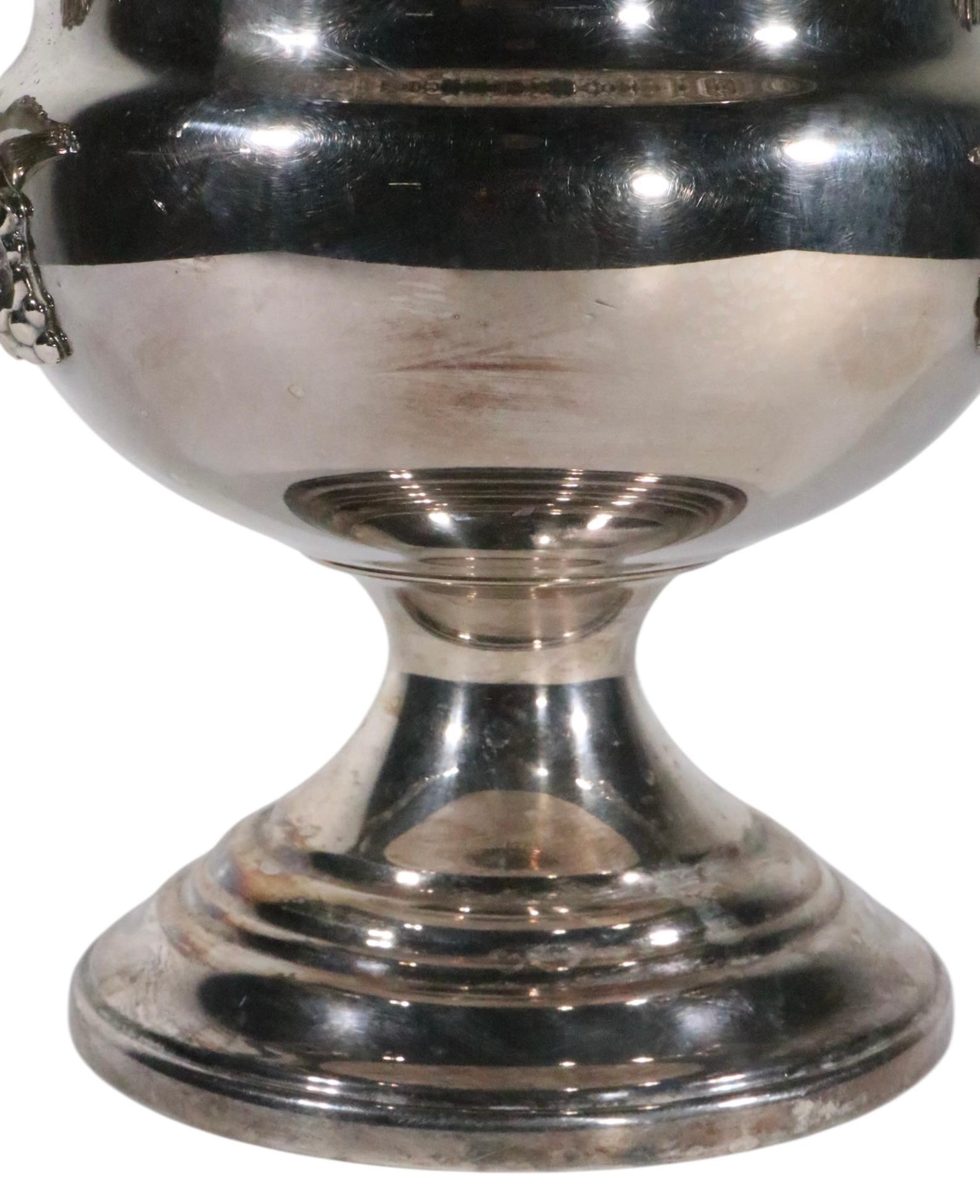 Hollywood Regency Art Deco versilberter Champagner-Eiskübel von Sheridan im Angebot 7