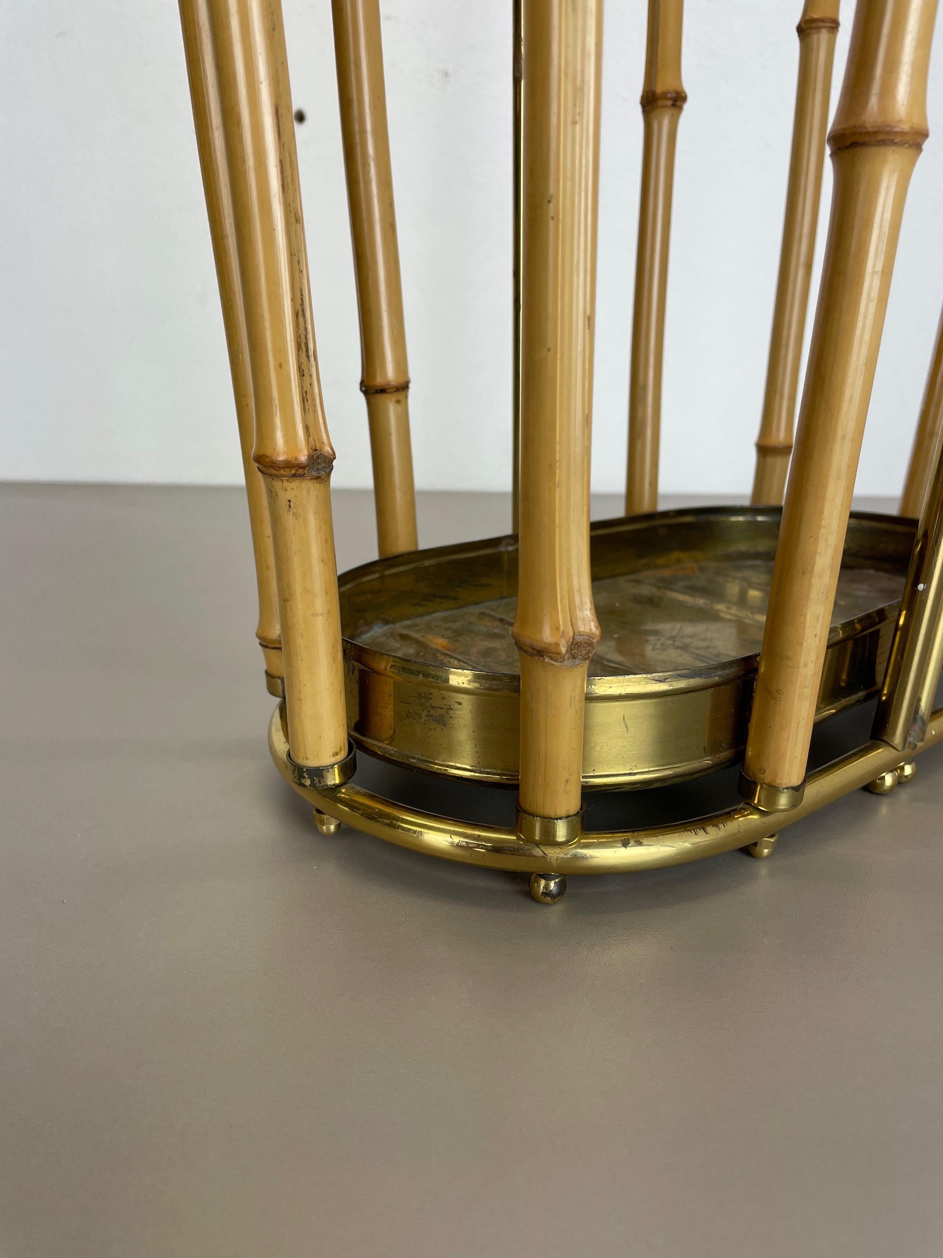 Mid-20th Century Hollywood Regency Auböck Style Brass Bamboo Umbrella Stand, Austria, 1950s For Sale