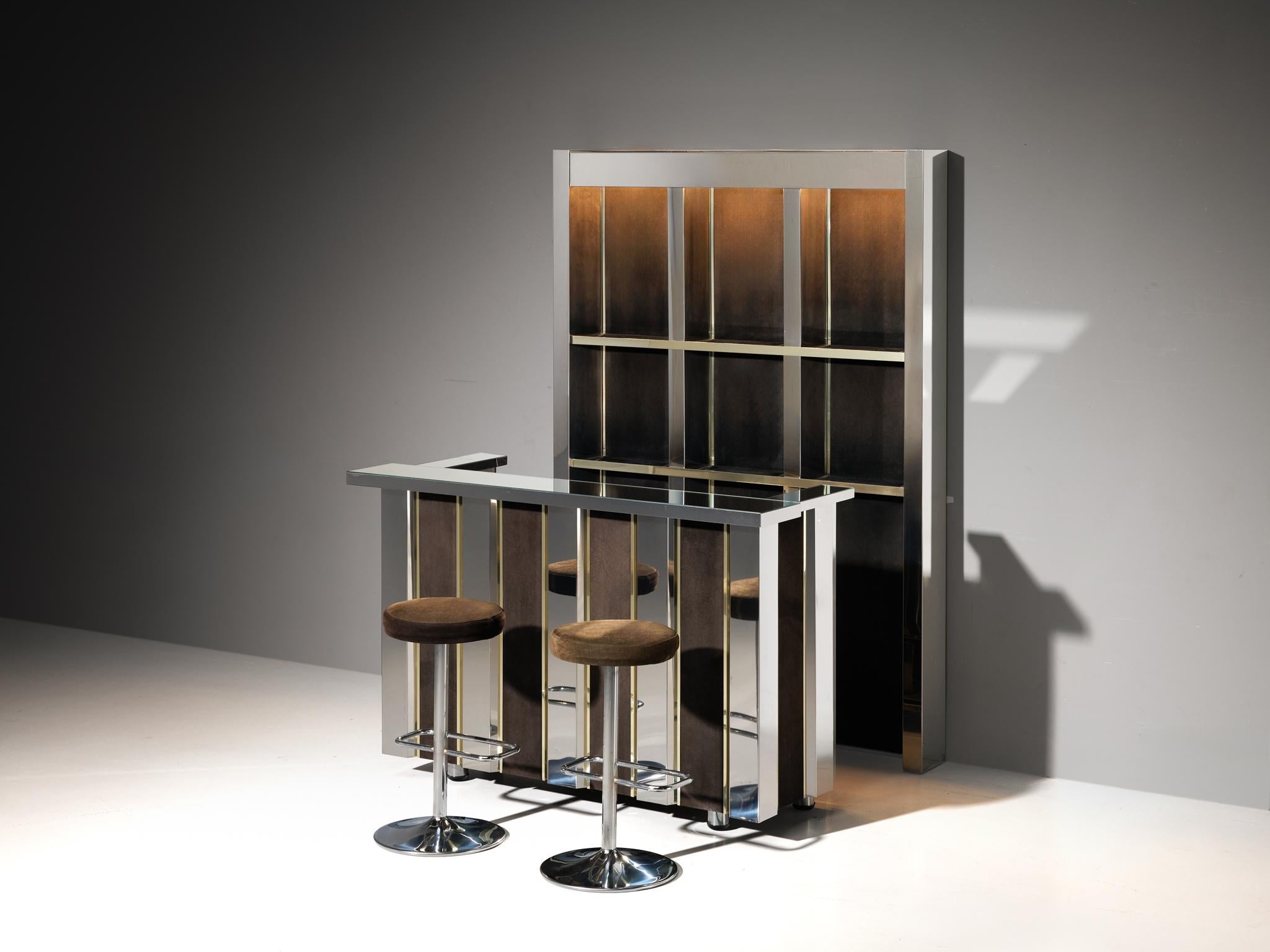 Cocktail bar with pair of bar stools, mirrored glass, brown suede, chrome-plated steel, brass, stainless steel, glass, laminated wood, plastic, Italy, 1970s

Hollywood Regency cocktail bar in the style of Willy Rizzo. This exquisite set includes a