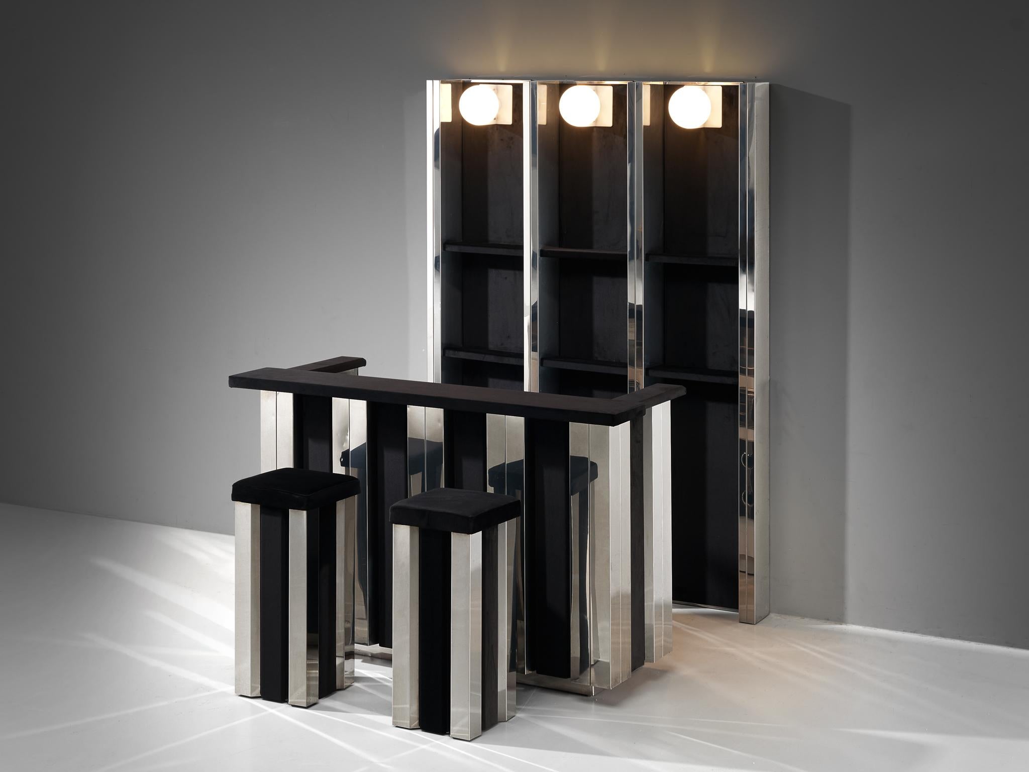 Cocktail bar with pair of bar stools, chrome-plated steel, velvet, stainless steel, plastic, Italy, 1970s 

Hollywood Regency cocktail bar in the style of Willy Rizzo. This exquisite set includes a counter element and an illuminated cabinet, adorned