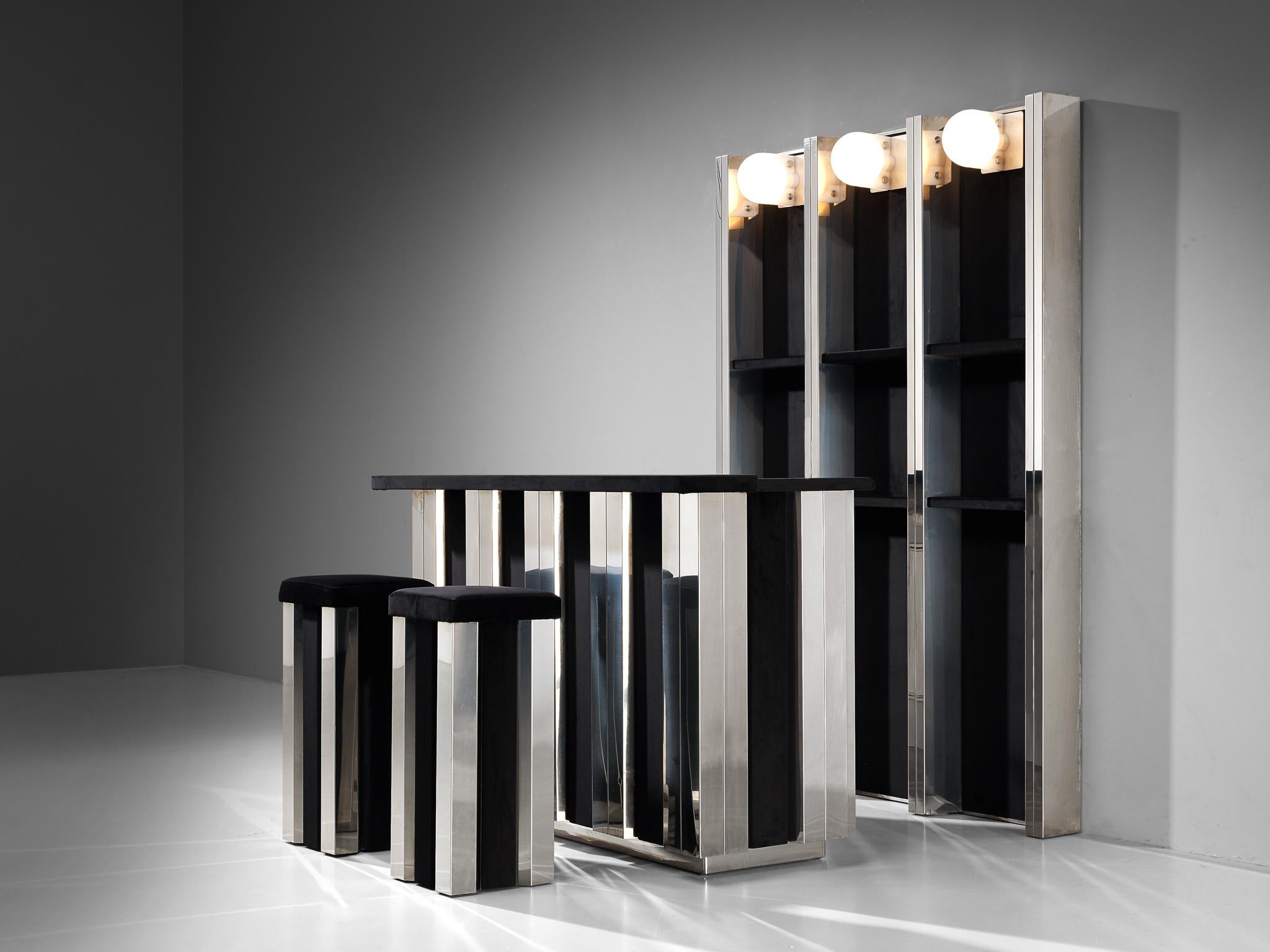 Late 20th Century Hollywood Regency Bar Cabinet in the Style of Willy Rizzo For Sale