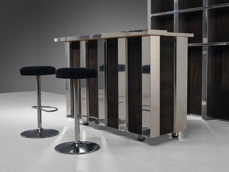 Post-Modern Hollywood Regency Bar Cabinet with Bar Stools in the Style of Willy Rizzo For Sale