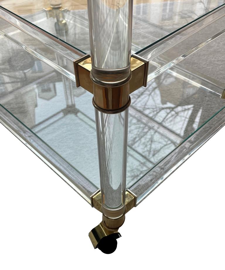 Brass Hollywood Regency bar cart 1970 For Sale