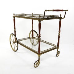 Chariot de bar Hollywood Regency en laiton et acajou, Maison Jansen