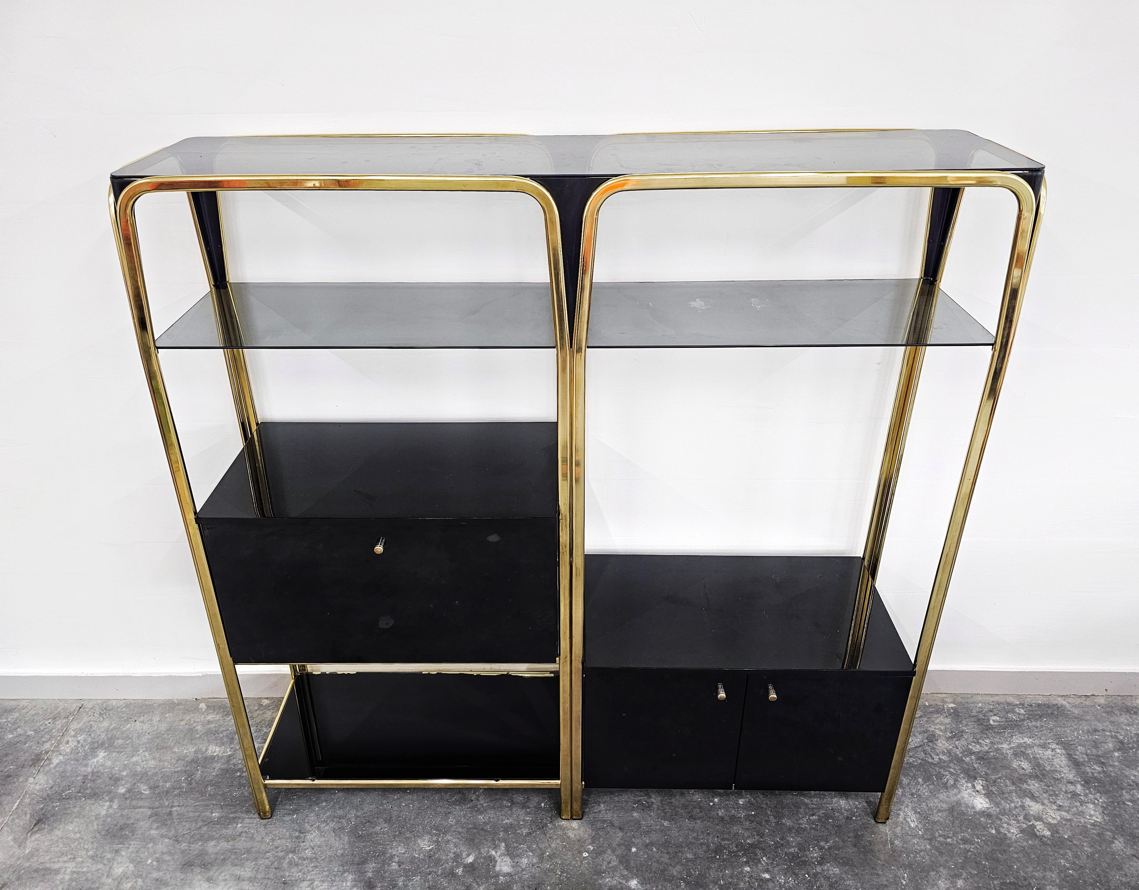 Late 20th Century Hollywood Regency Black Lacquered Modular Wall Unit with a bar, Italy 1980s For Sale