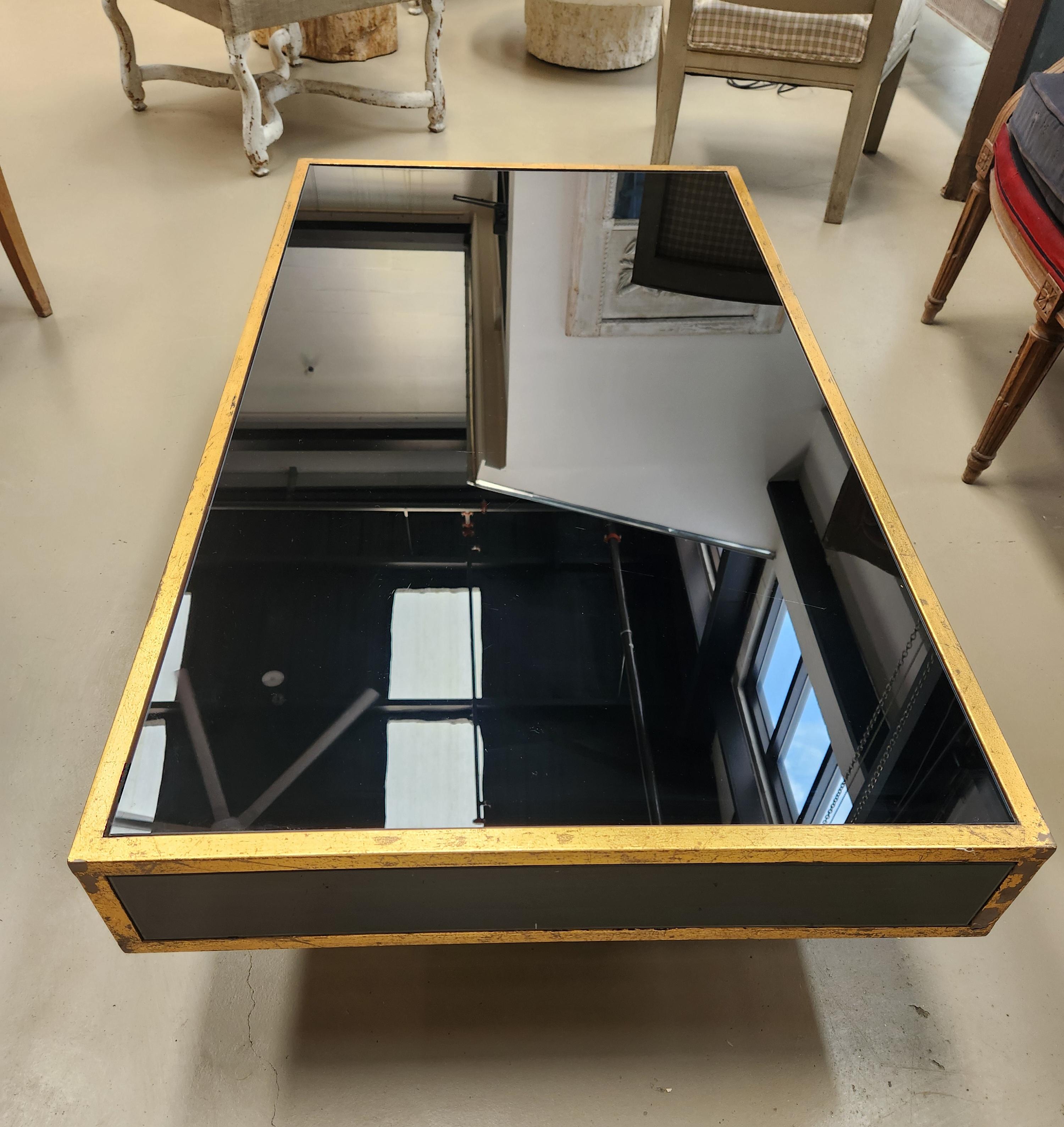 XXIe siècle et contemporain Hollywood Regency Black Mirrored Cocktail Tables with Gilded Trim en vente