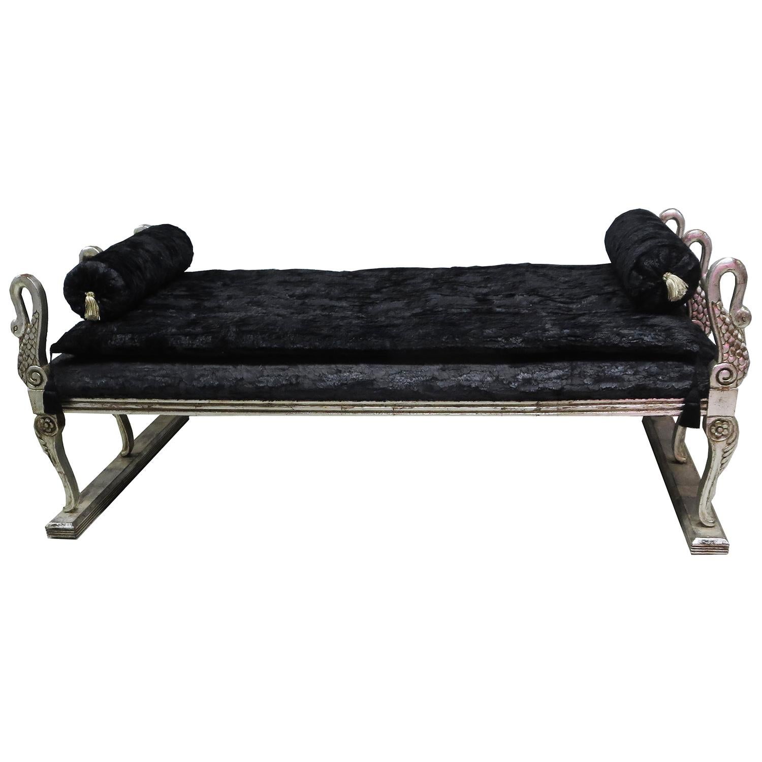 American Hollywood Regency Black Swan Daybed, Carved and Gilded Wood