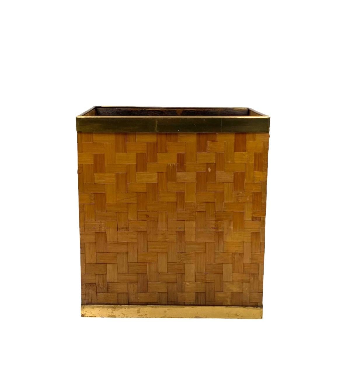 Hollywood regency brass and bamboo magazine rack, Metal Linea Nova Italy 1970s For Sale 3