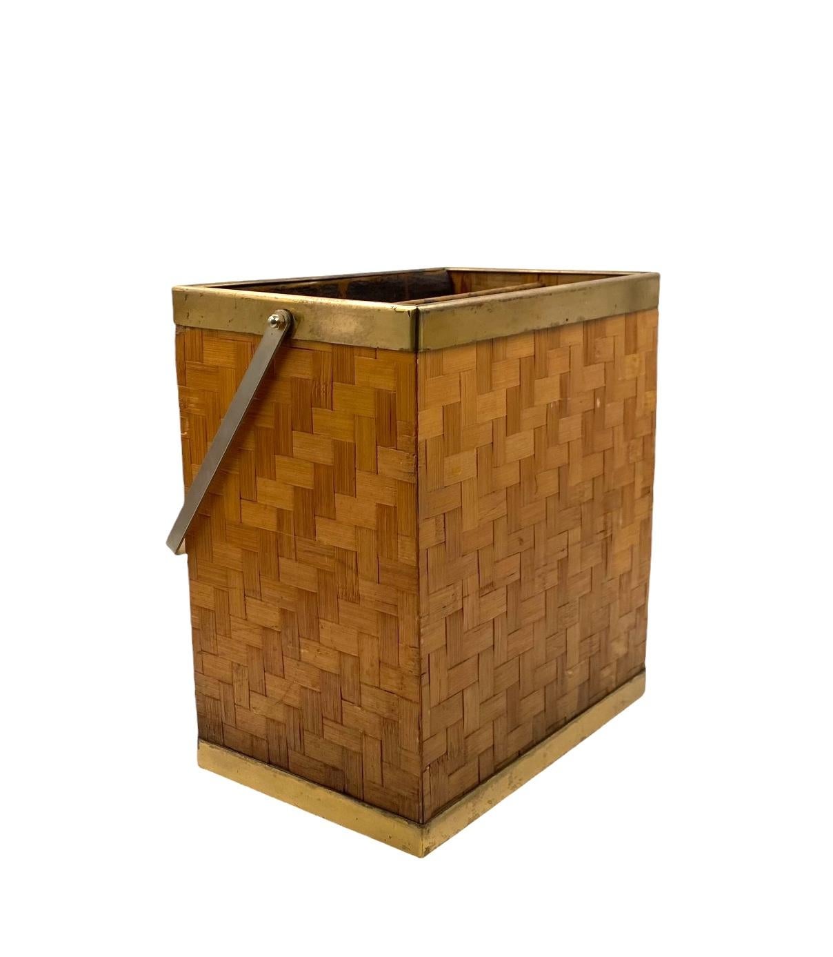 Hollywood regency brass and bamboo magazine rack, Metal Linea Nova Italy 1970s For Sale 2