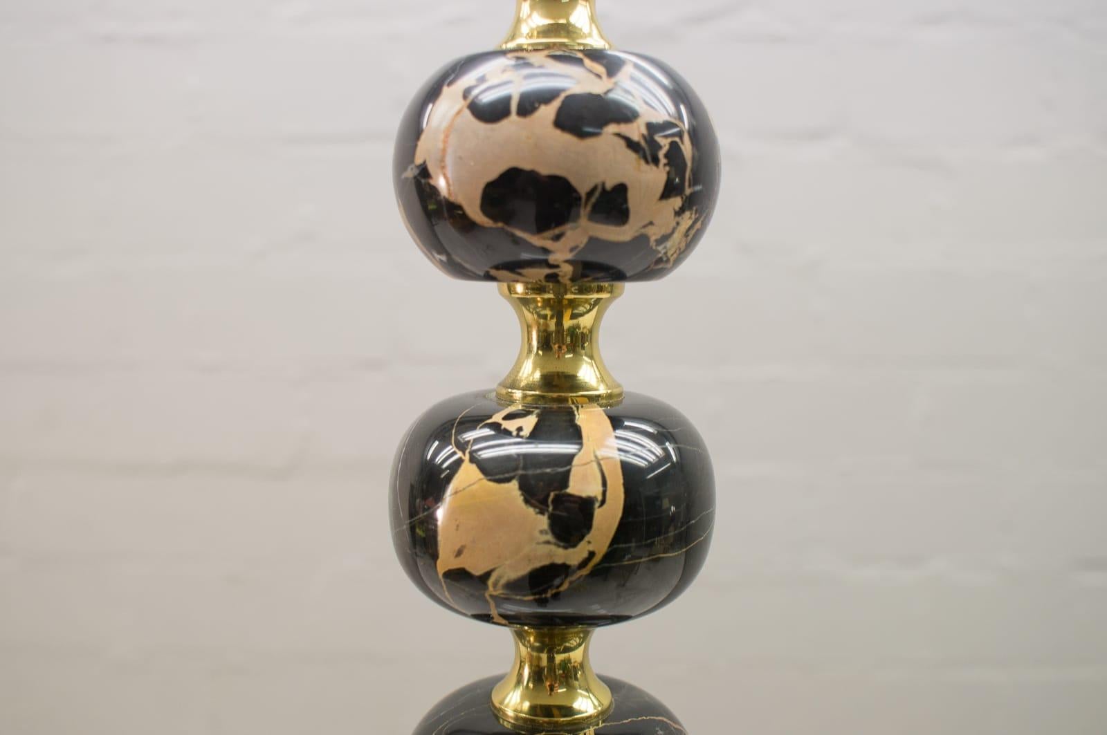 Mid-20th Century Hollywood Regency Brass and Black Marble Table Lamp, 1960s For Sale