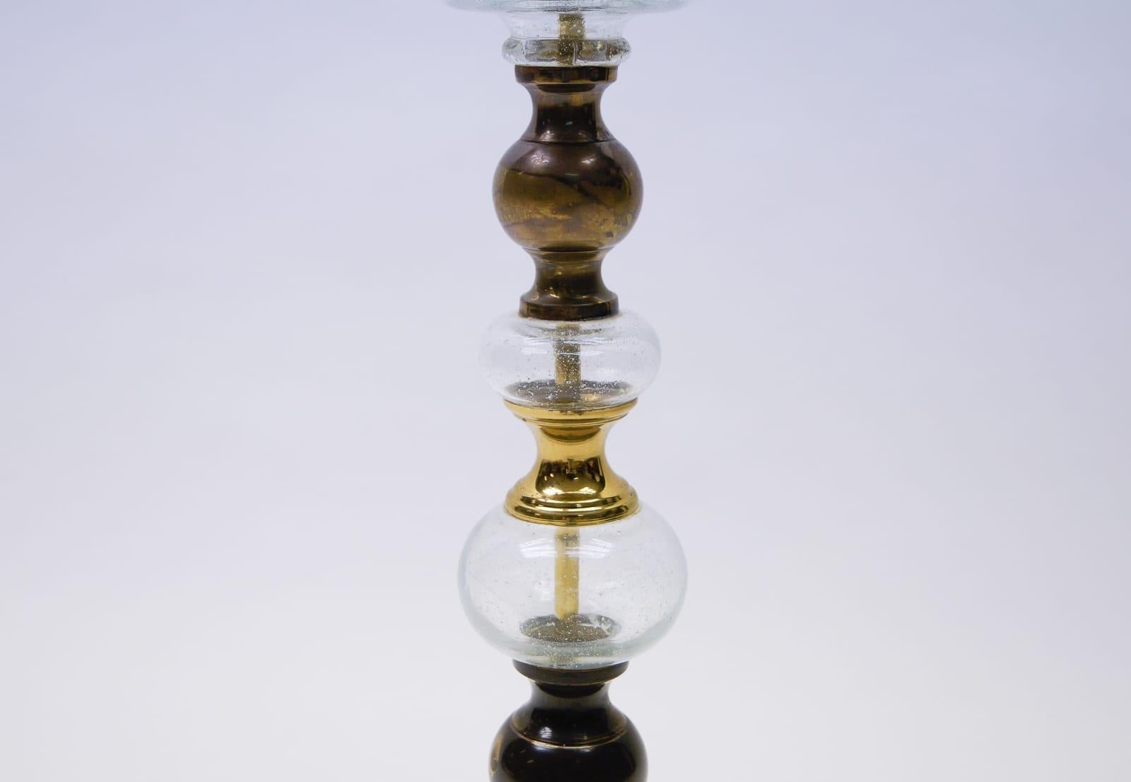 Mid-20th Century Hollywood Regency Brass and Glass Floor Candle Holder, 1960s Italy For Sale