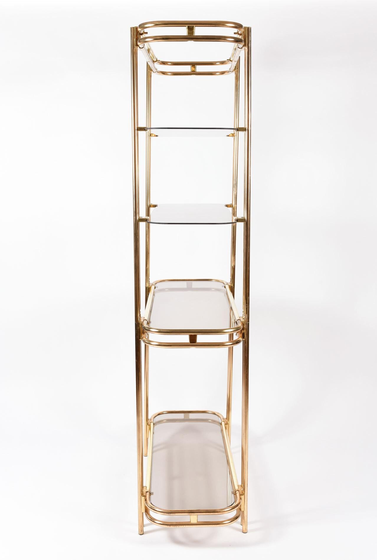 1970s American Hollywood Regency Brass and Glass Shelving Unit In Good Condition In London, GB