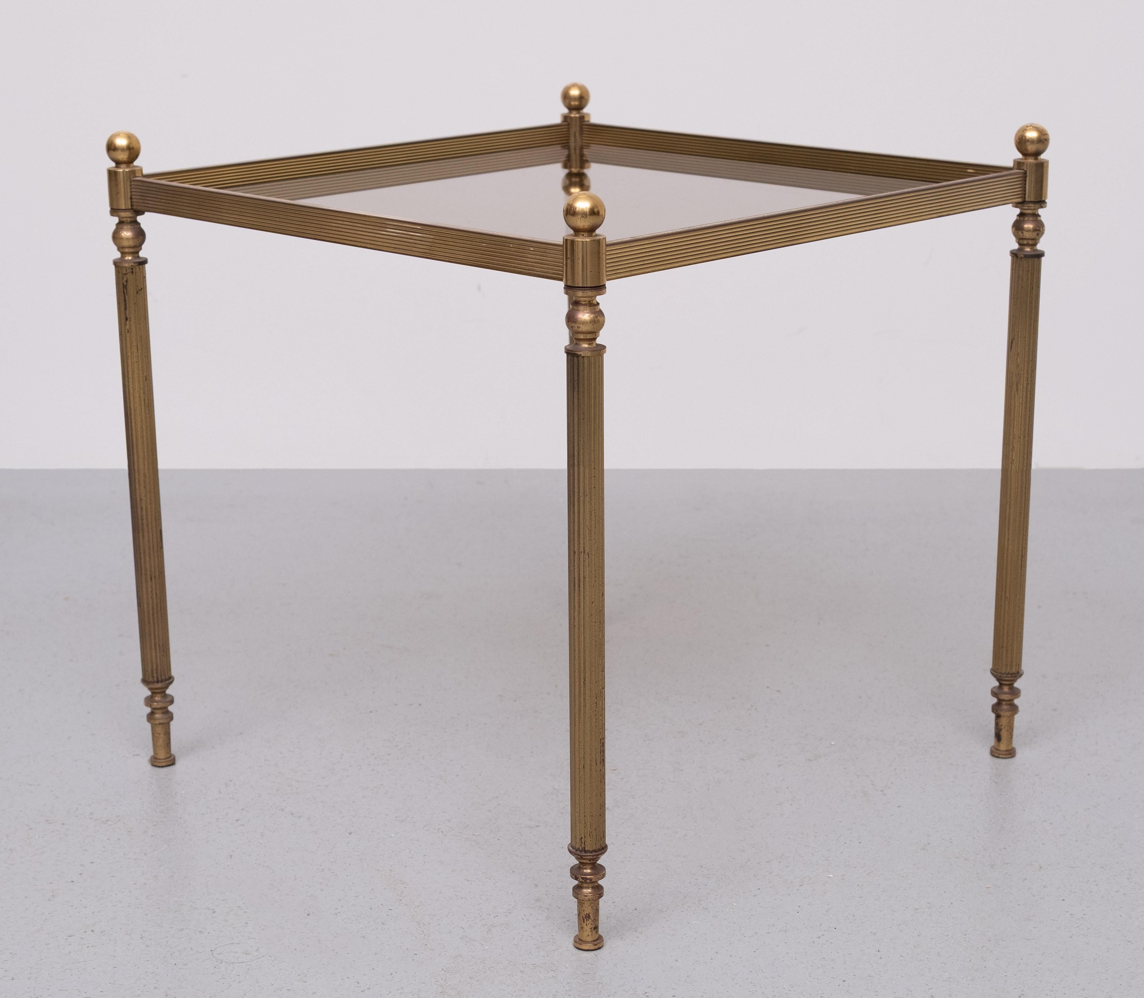 Hollywood Regency  Brass and Glass side table  1970s France For Sale 3