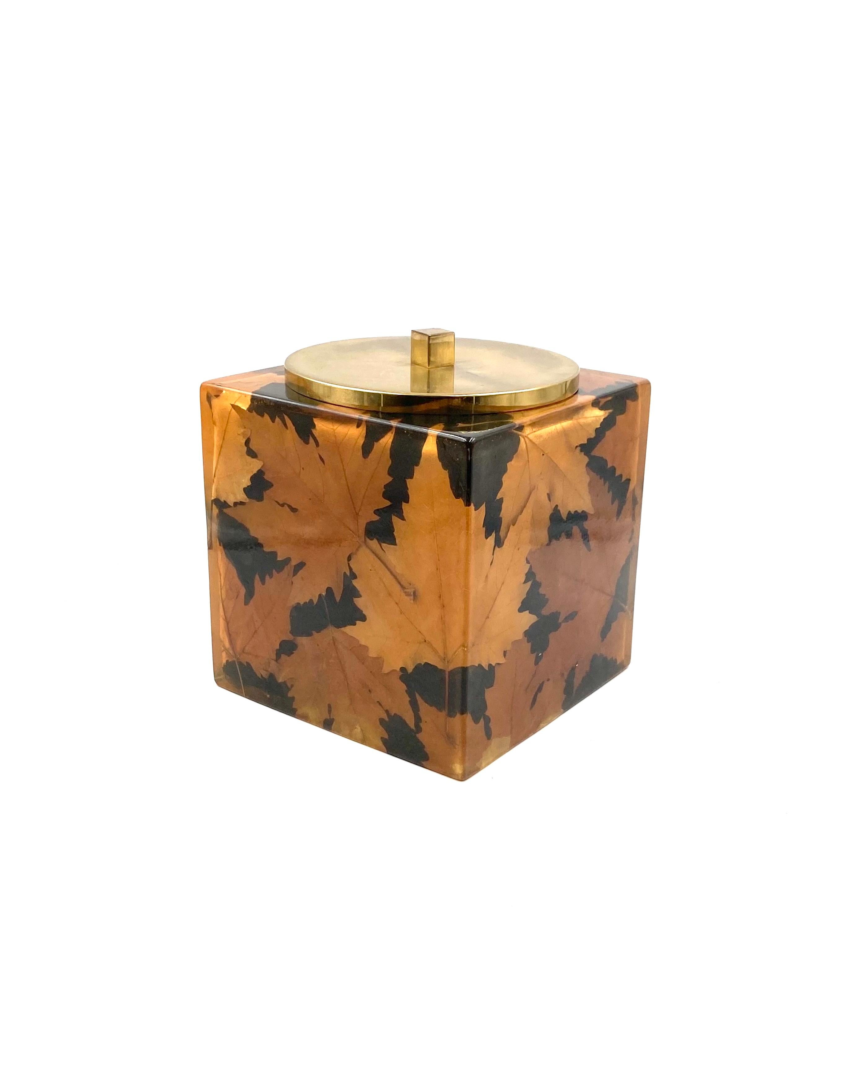 Hollywood regency brass and leaves resin ice bucket, Montagnani Florence 1970s For Sale 9